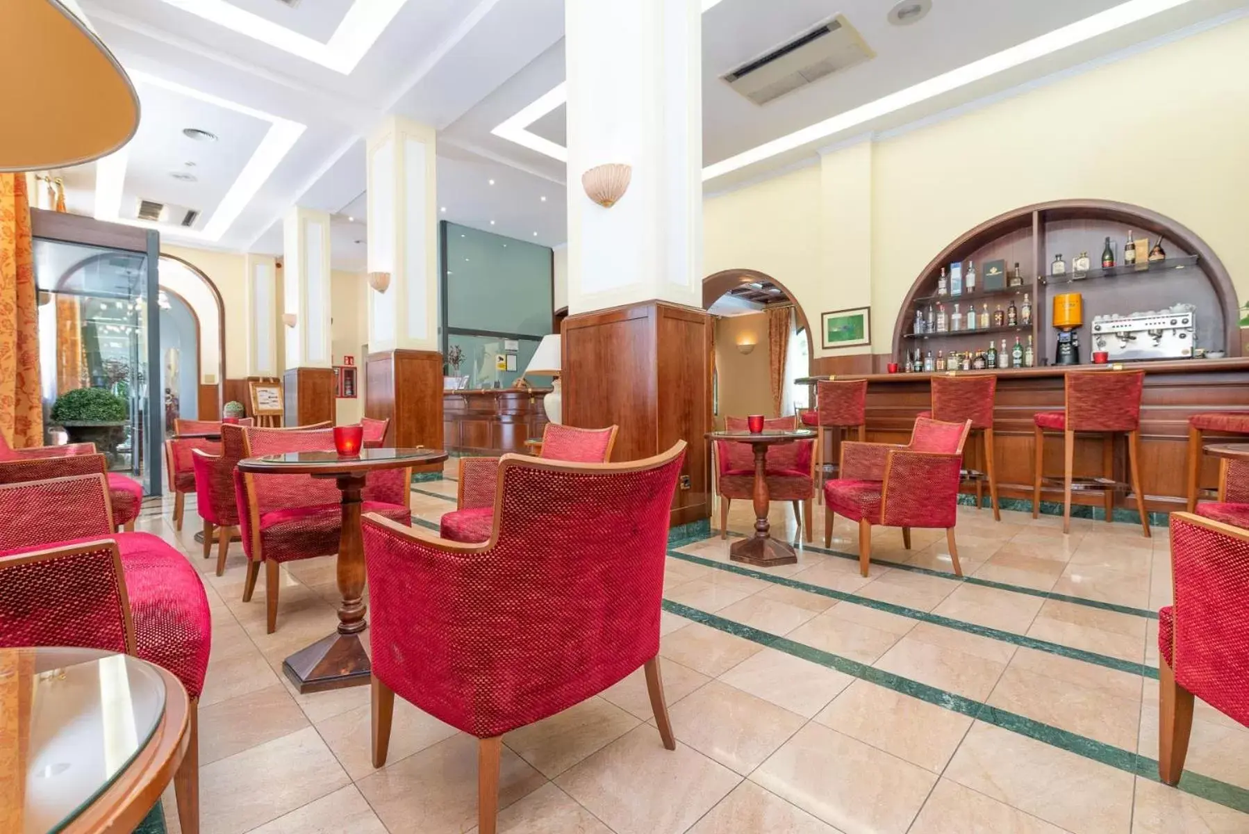 Lounge or bar in Hotel Spa Termes Carlemany Lounge or bar in Hotel Spa Termes Carlemany