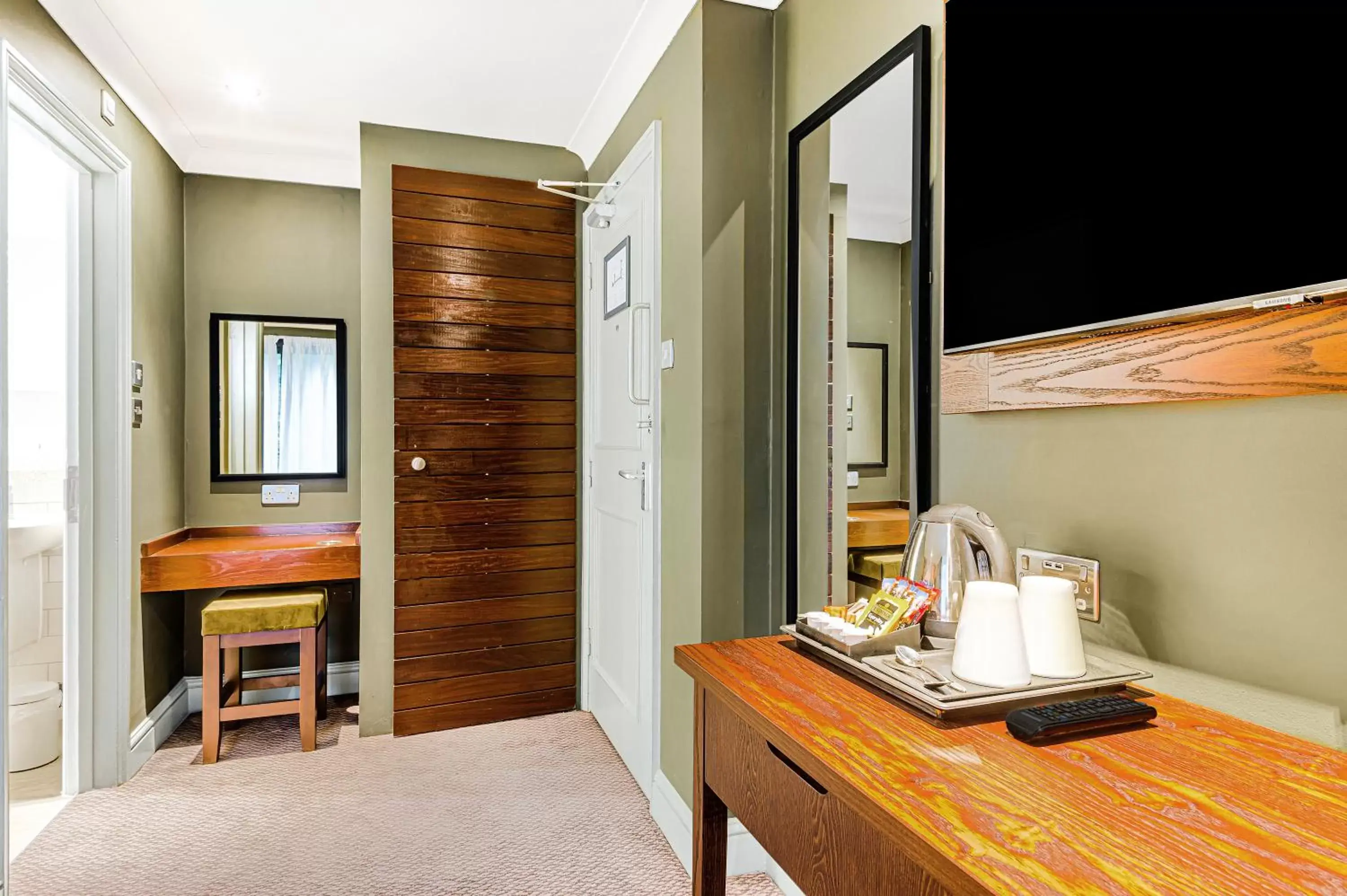 Double or Twin Room in Inn on the Lake by Innkeeper's Collection Double or Twin Room in Inn on the Lake by Innkeeper's Collection