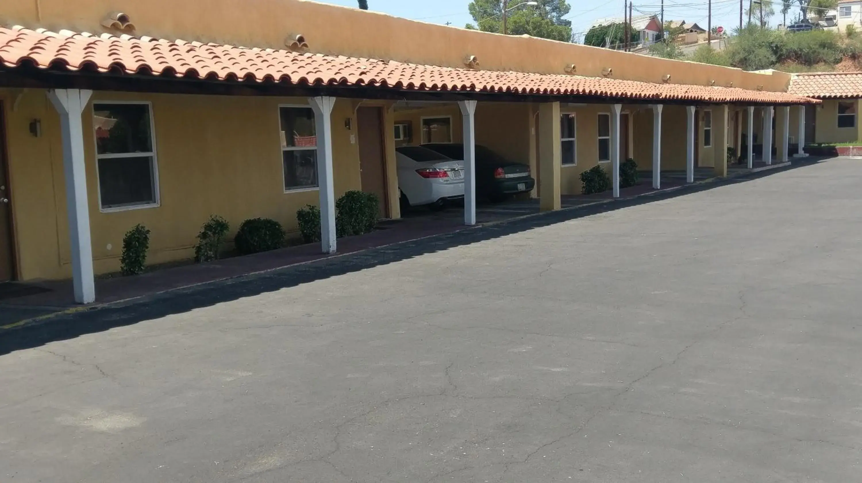 Property Building in El Rey Motel