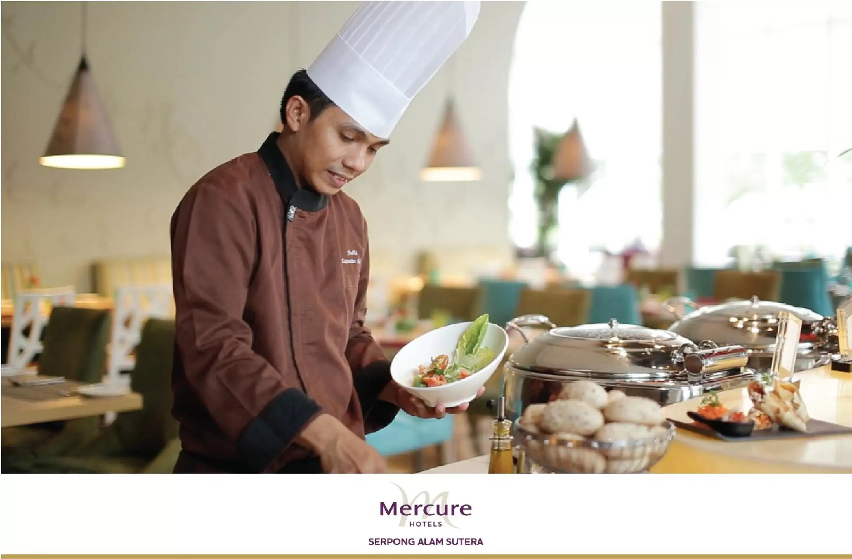 Staff, Food in Mercure Serpong Alam Sutera