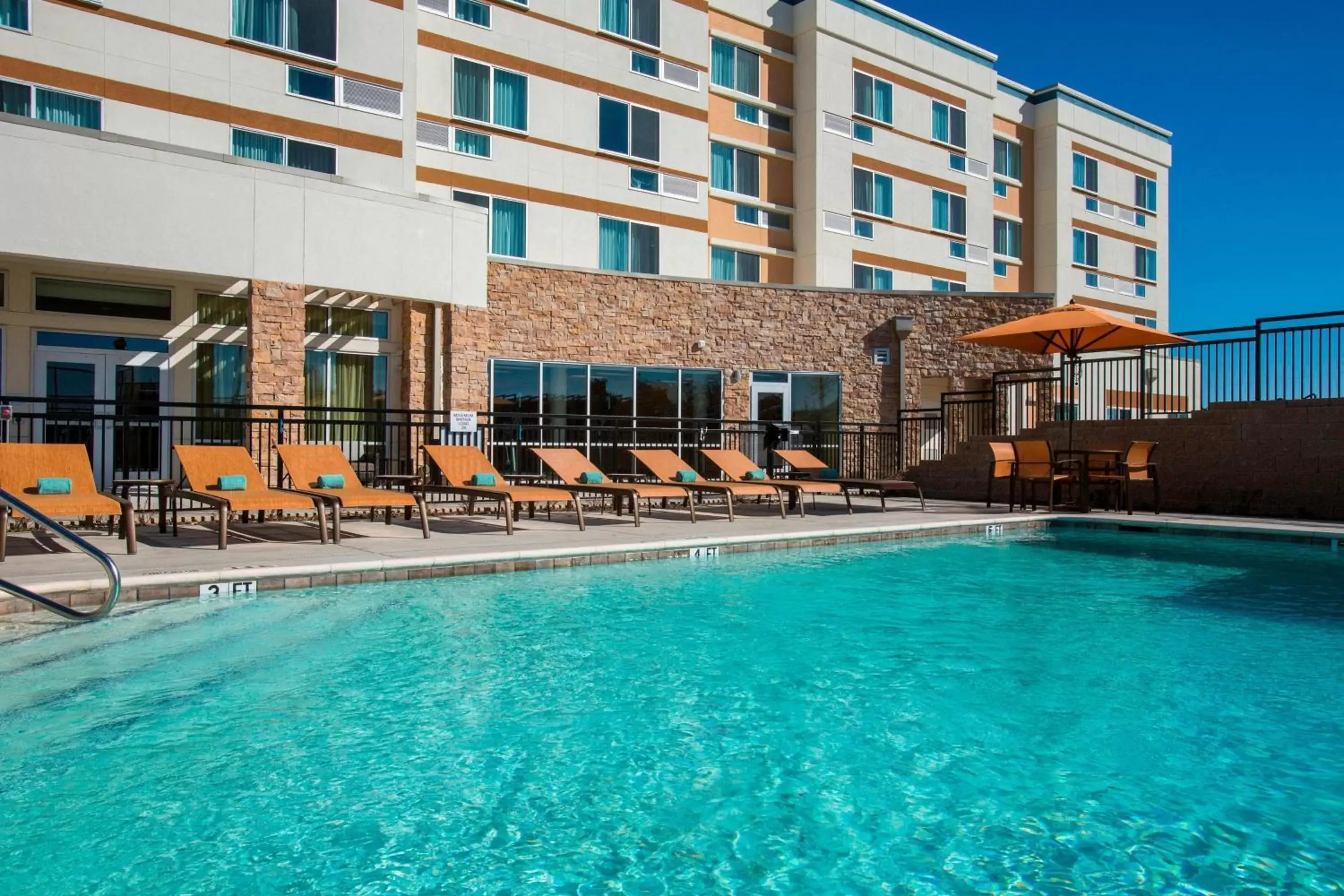 Swimming Pool in Courtyard by Marriott Dallas Midlothian at Midlothian Conference Center