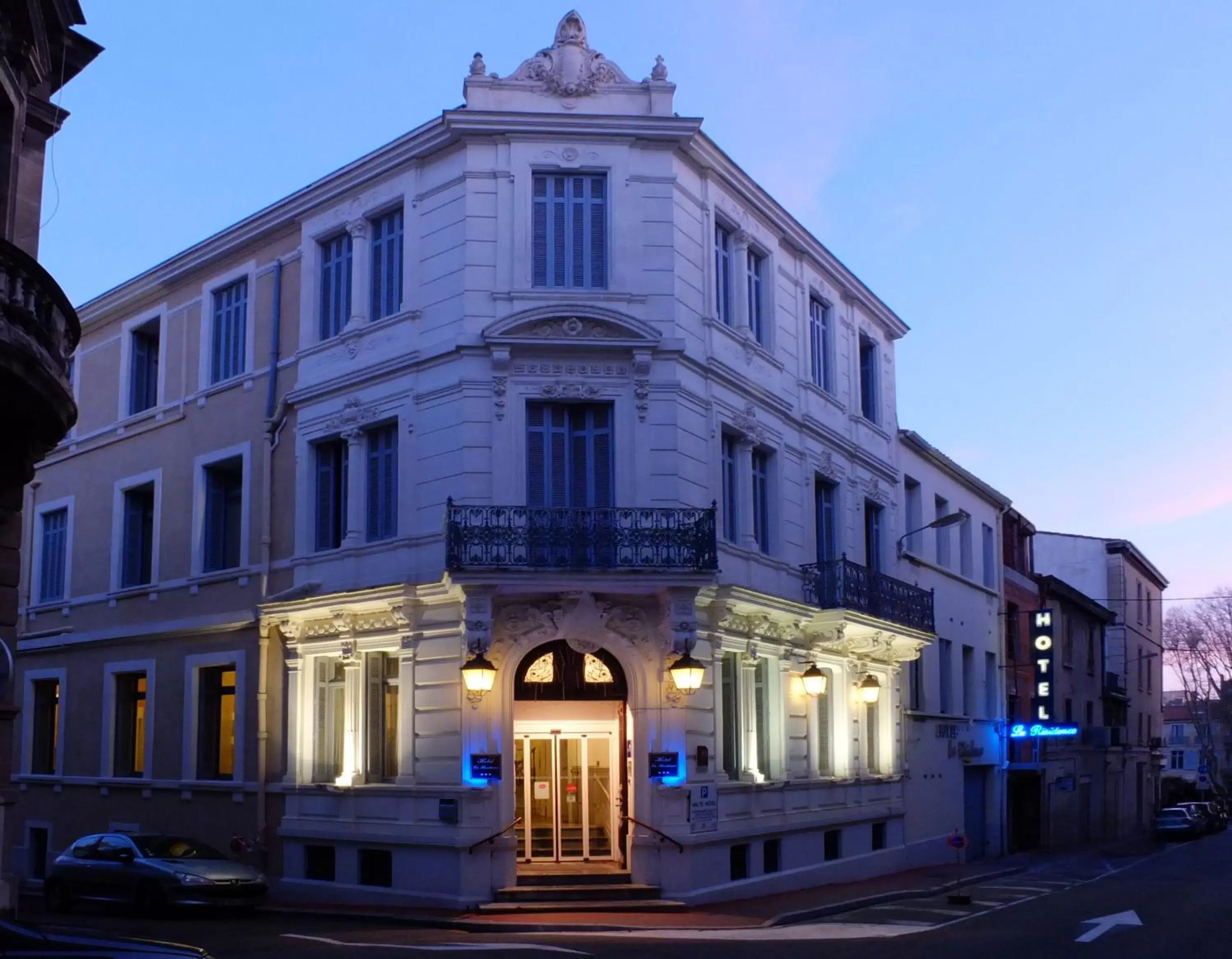 Property Building in Hôtel La Résidence