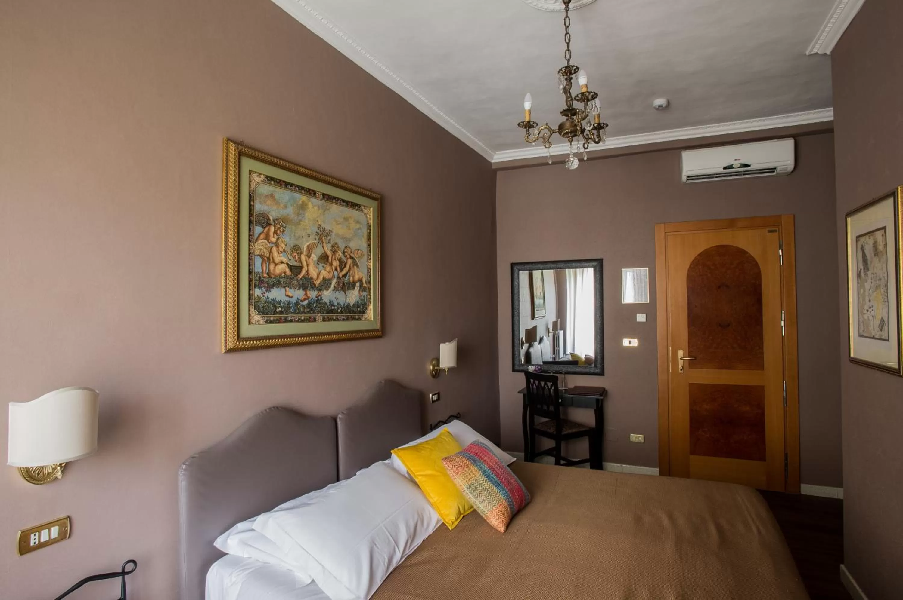 Bed in Hotel Residenza In Farnese