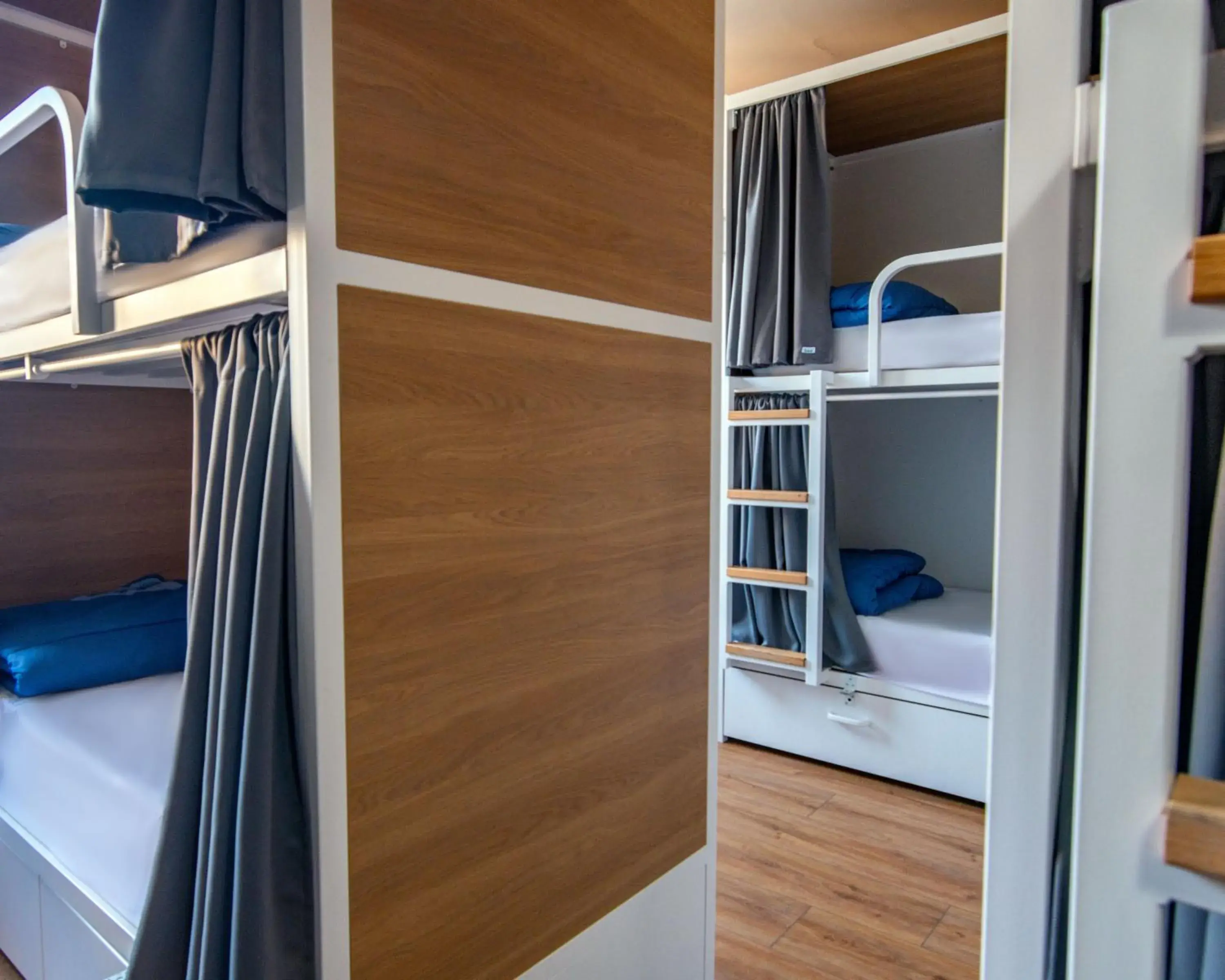 Bedroom, Bunk Bed in Factory Hostels Barcelona
