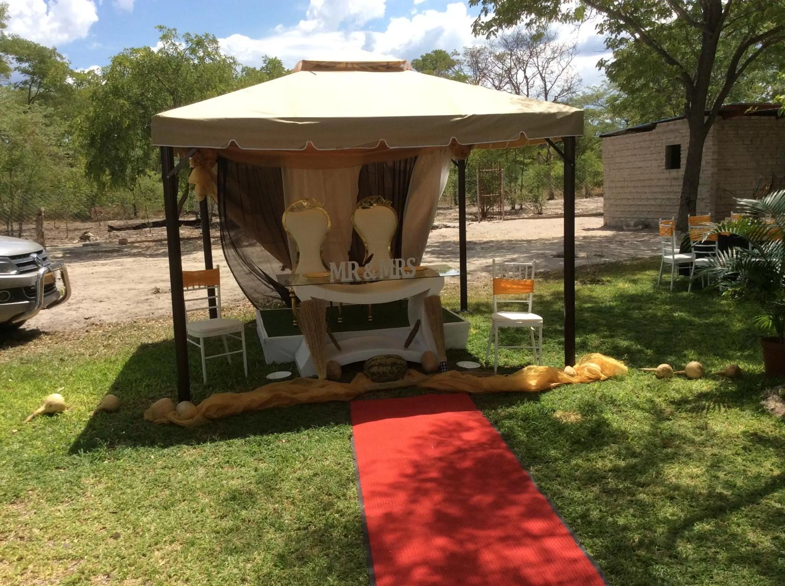 Garden in Happy Forest B&B