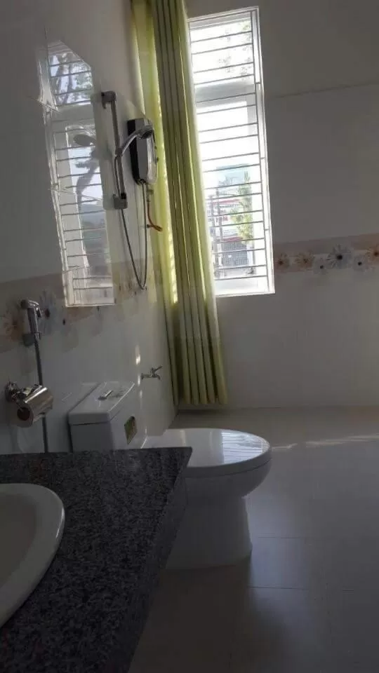 Bathroom in Cong Doan Gia Lai Hotel