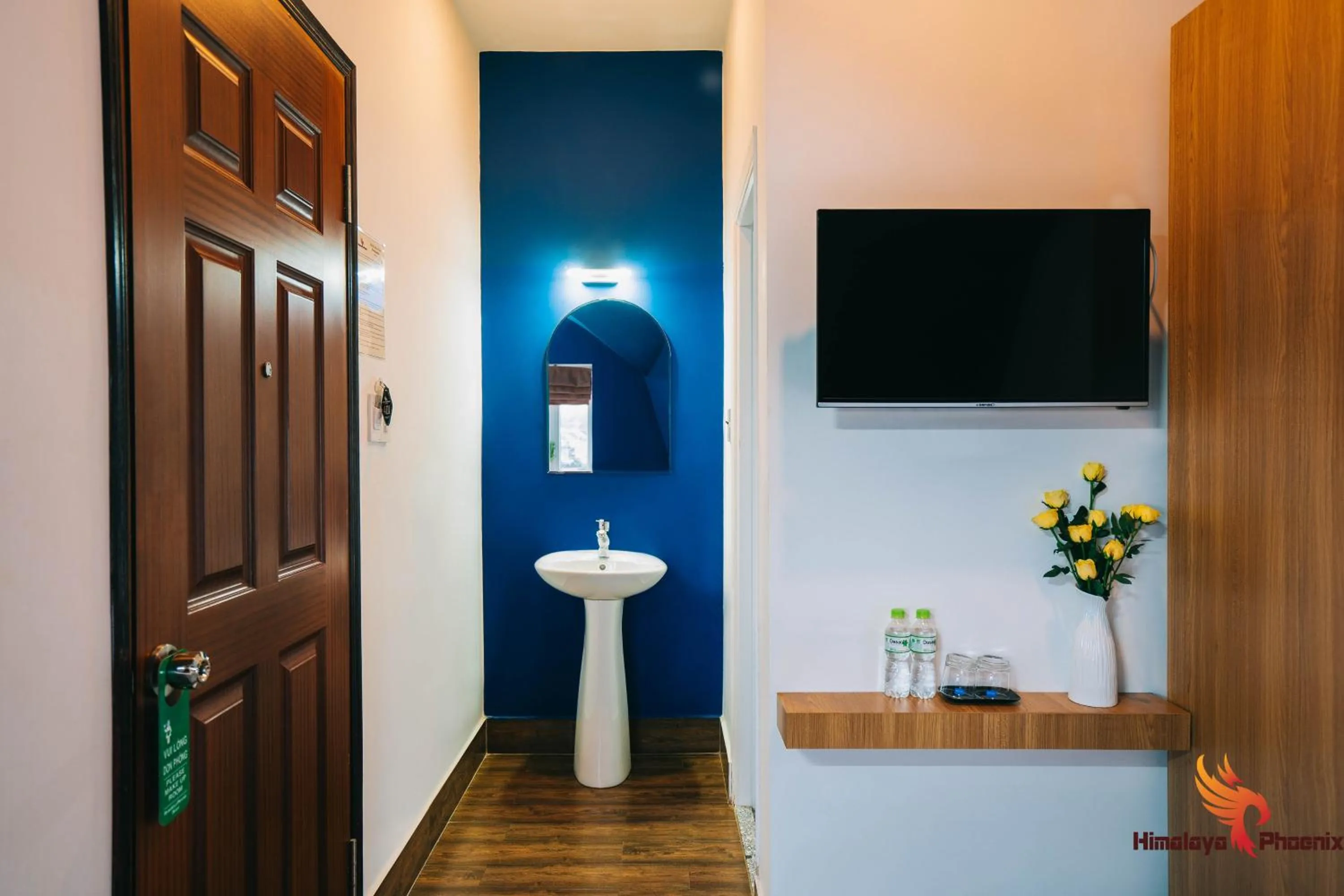 Photo of the whole room, TV/Entertainment Center in Himalaya Phoenix Hotel