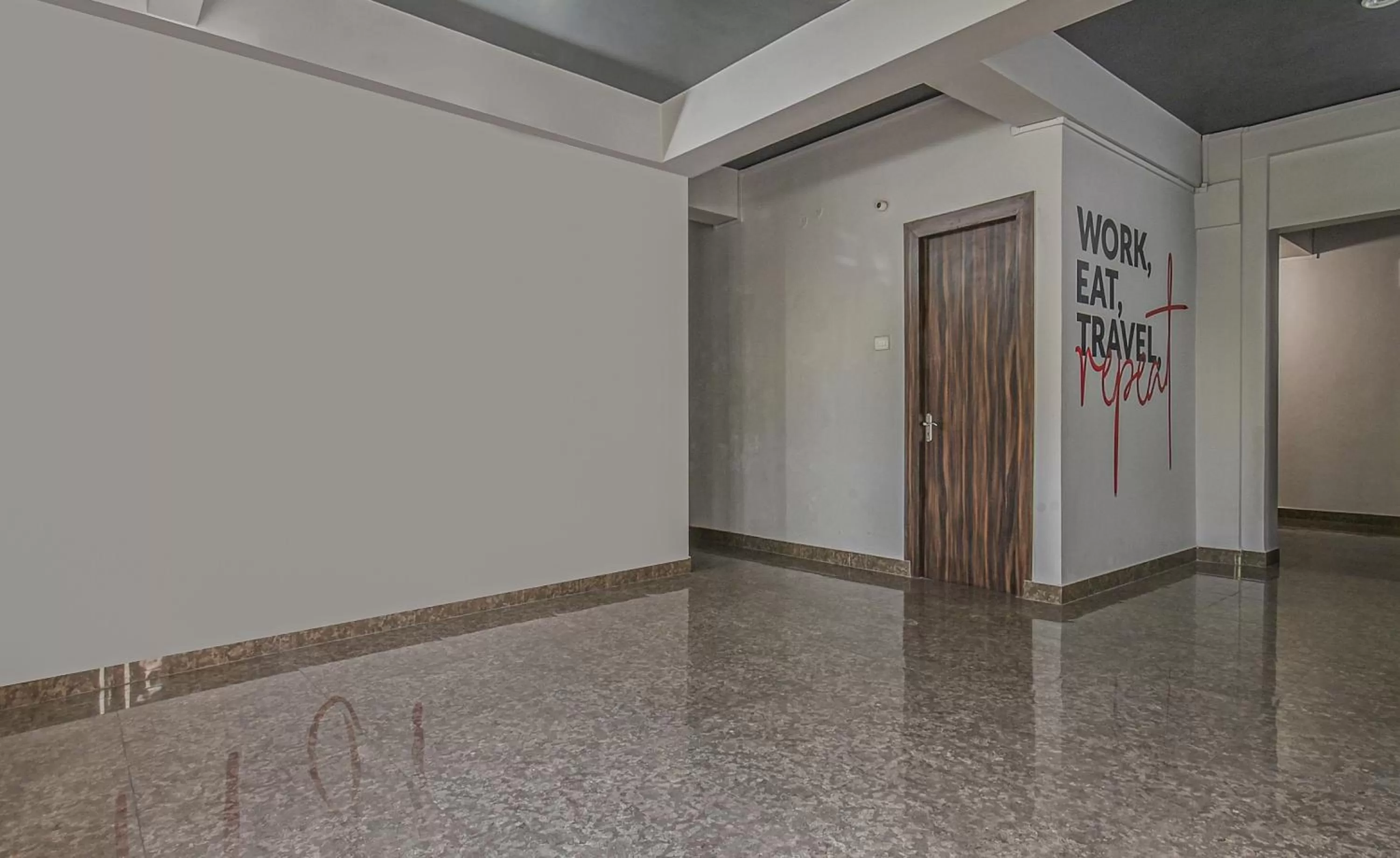 Lobby or reception in Super Townhouse Vidya Vihar