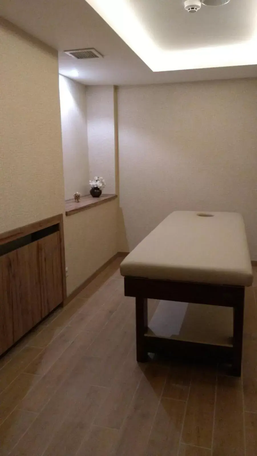 Spa and wellness centre/facilities in Iris Hotel & Spa Spa and wellness centre/facilities in Iris Hotel & Spa