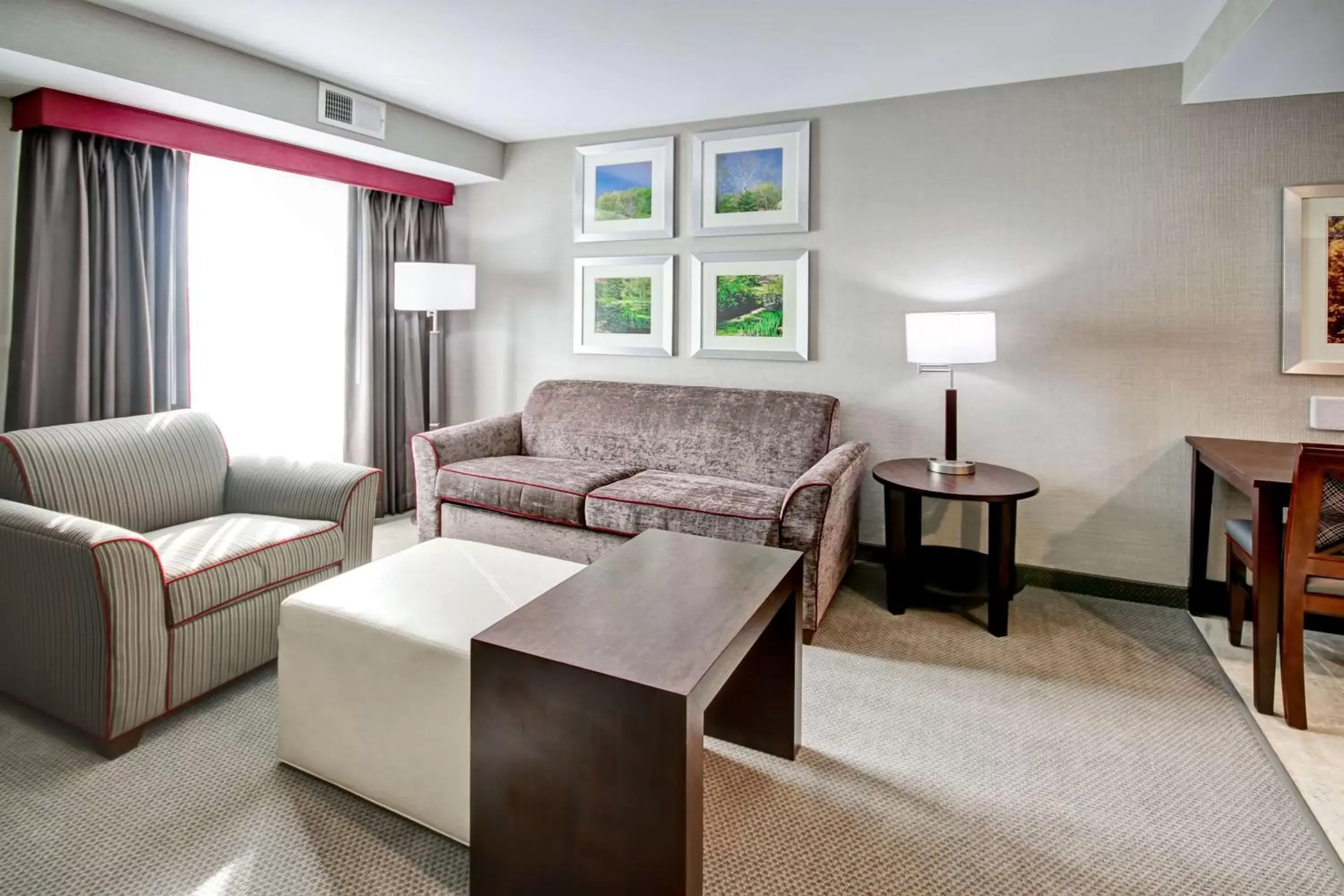 Living room, Seating Area in Homewood Suites by Hilton Bridgewater/Branchburg