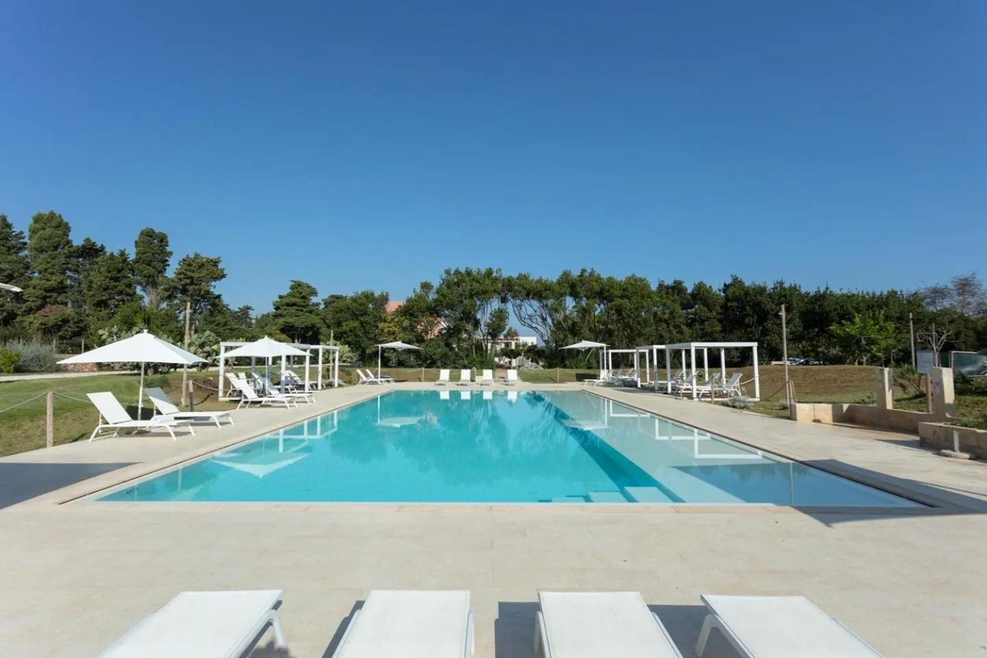 Swimming pool in Masseria Mongiò dell'Elefante