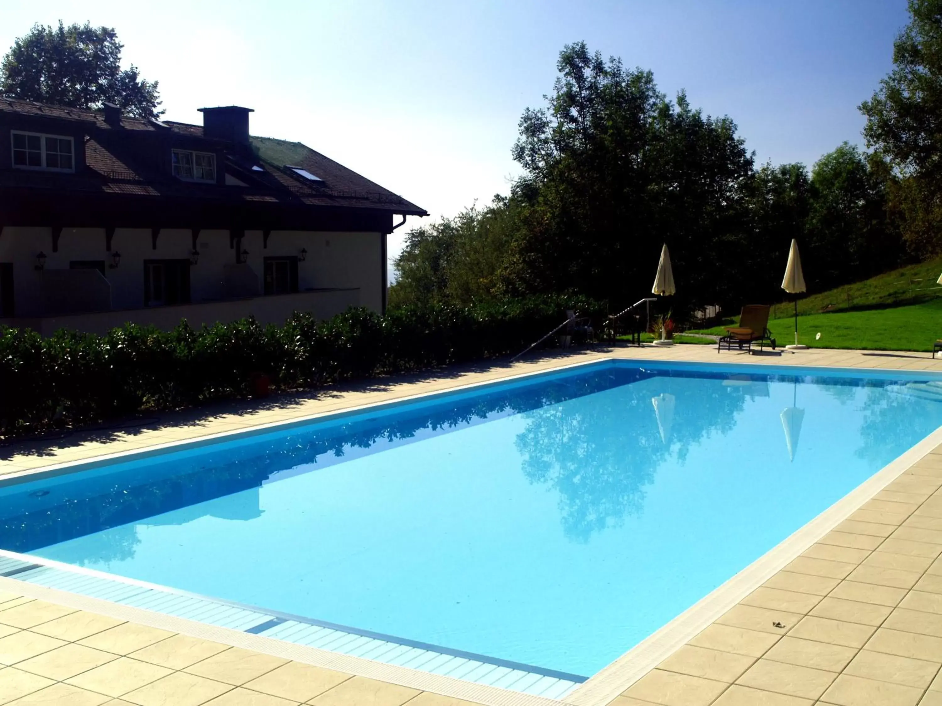 Facade/entrance, Swimming Pool in Romantikhotel Die Gersberg Alm