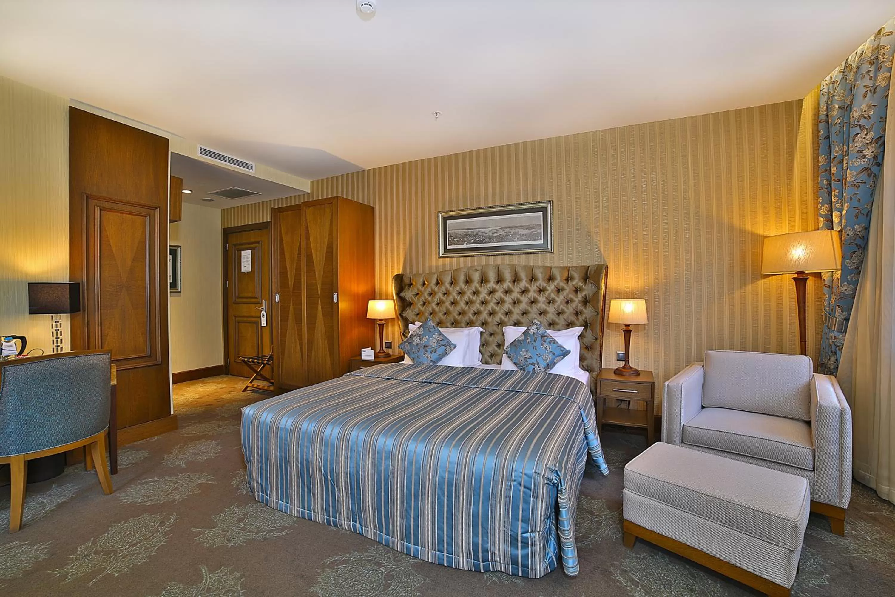 Bed in Adelmar Hotel Istanbul Sisli