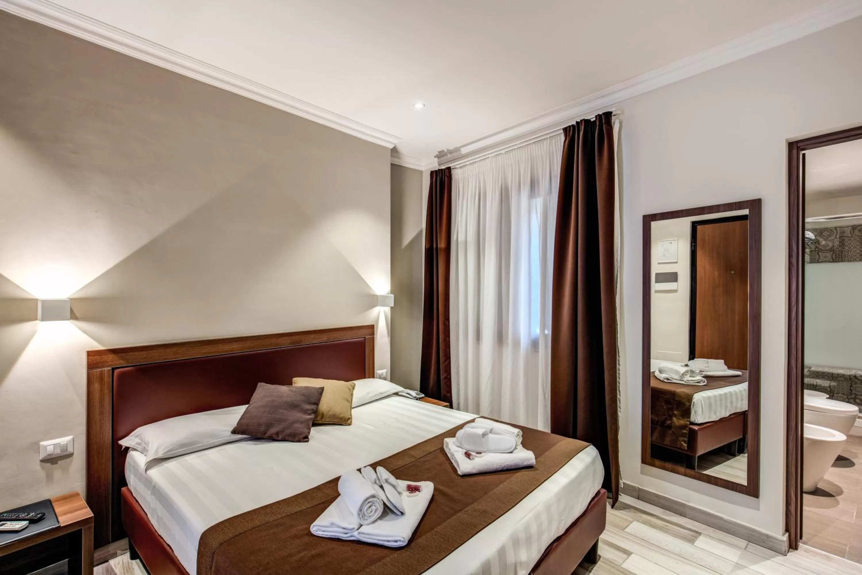 Photo of the whole room, Bed in Rome Garden Hotel