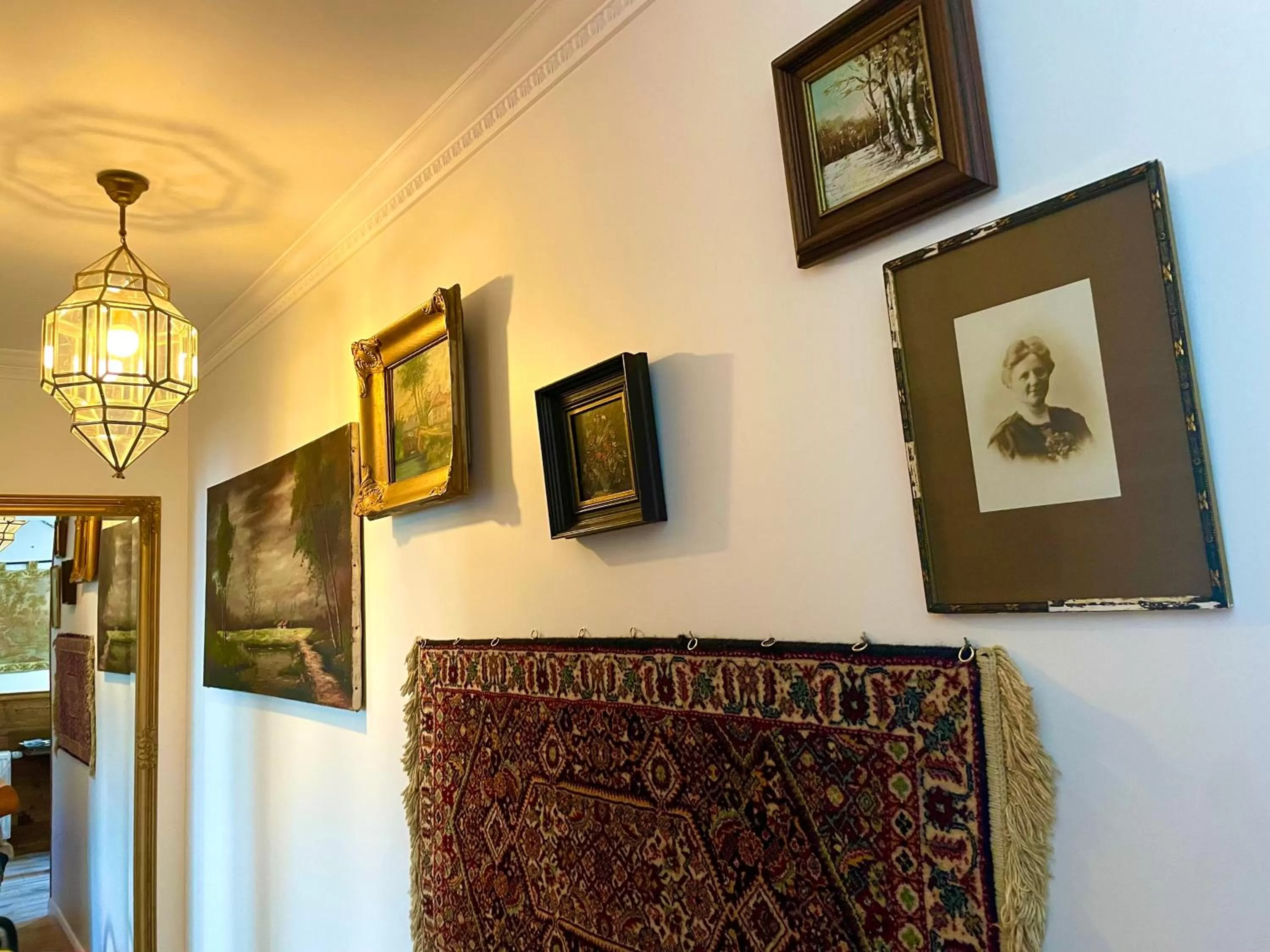 CHATA OTWARTYCH OKIENNIC Pokoje Gościnne