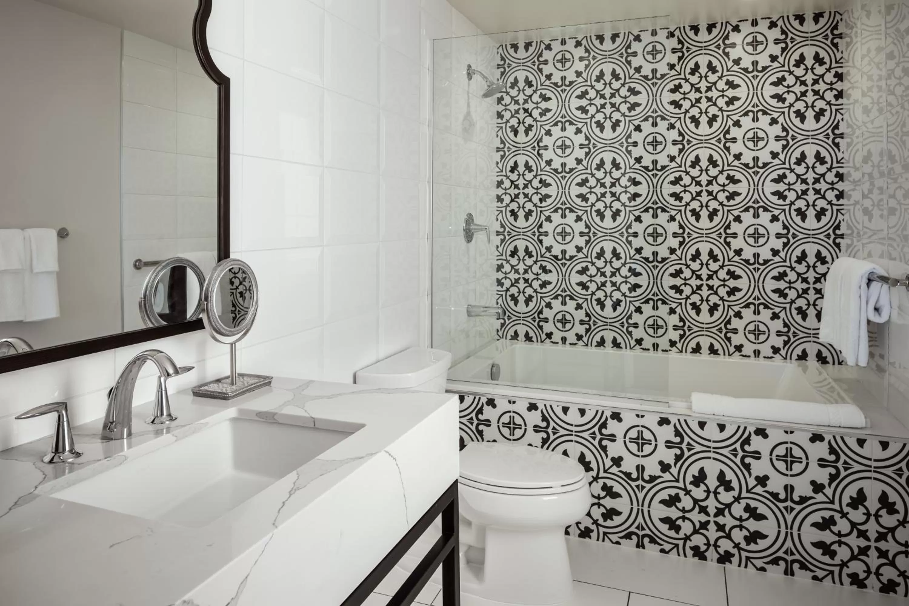 Shower in La Valencia Hotel