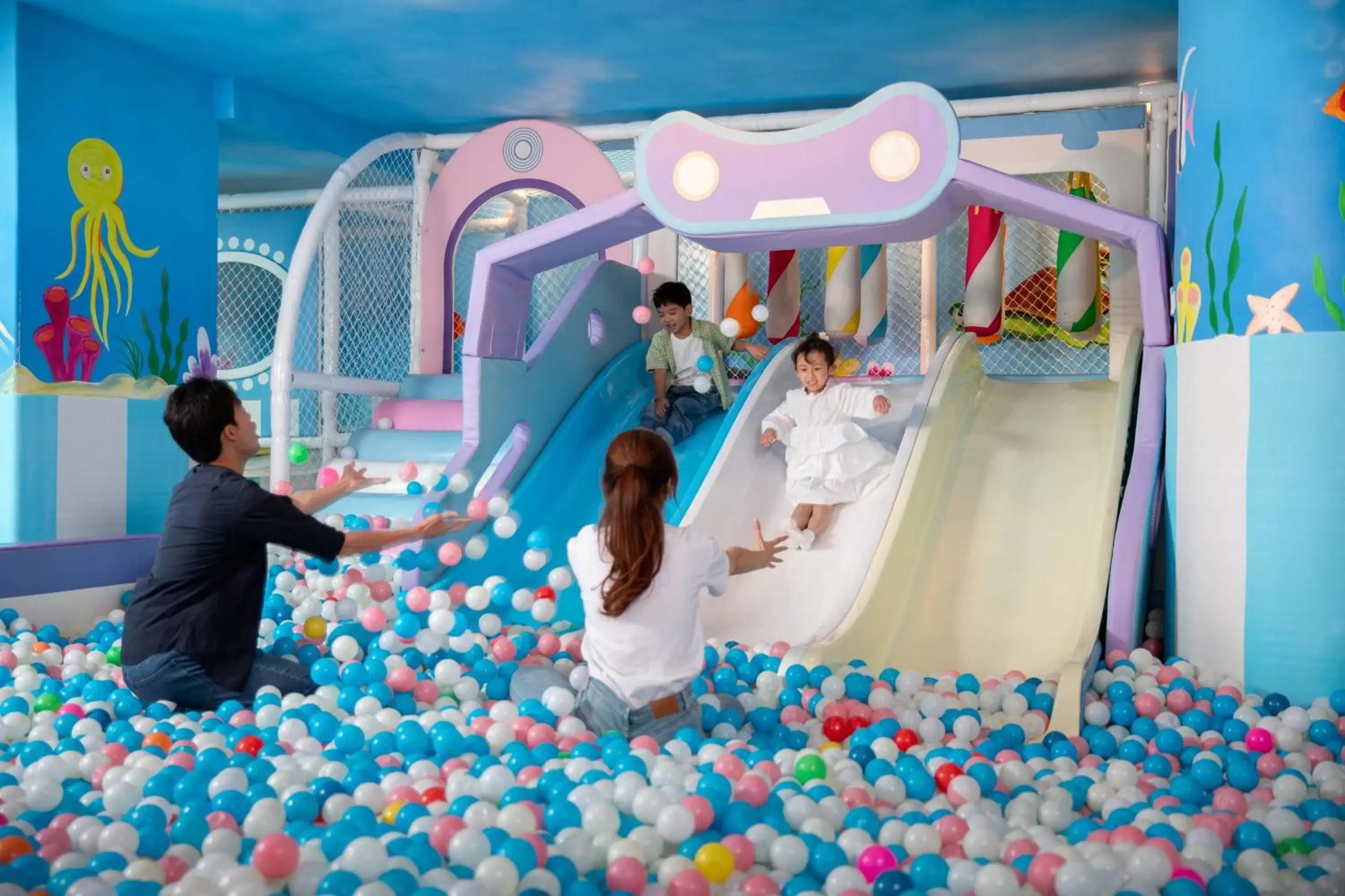 Fitness centre/facilities in Crowne Plaza Hailing Island by IHG Fitness centre/facilities in Crowne Plaza Hailing Island by IHG