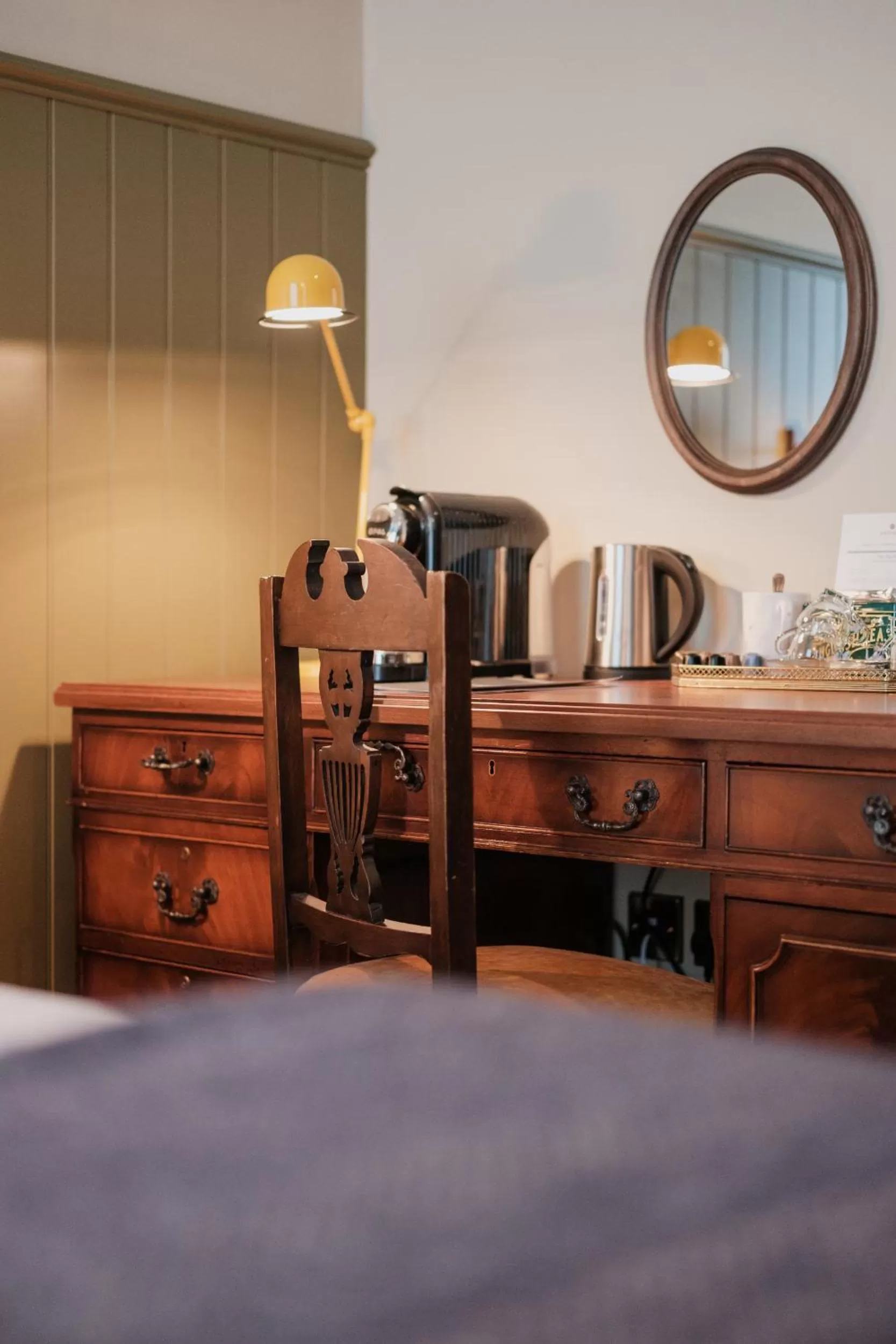 hair dresser, Bed in The Sanctuary House Hotel