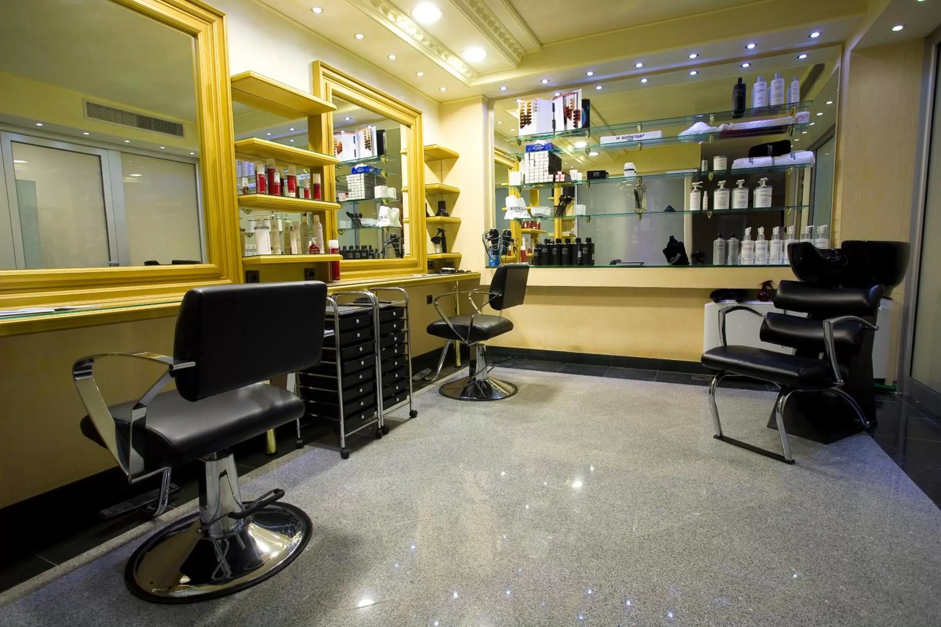 Spa and wellness centre/facilities in Prezident Hotel Spa and wellness centre/facilities in Prezident Hotel