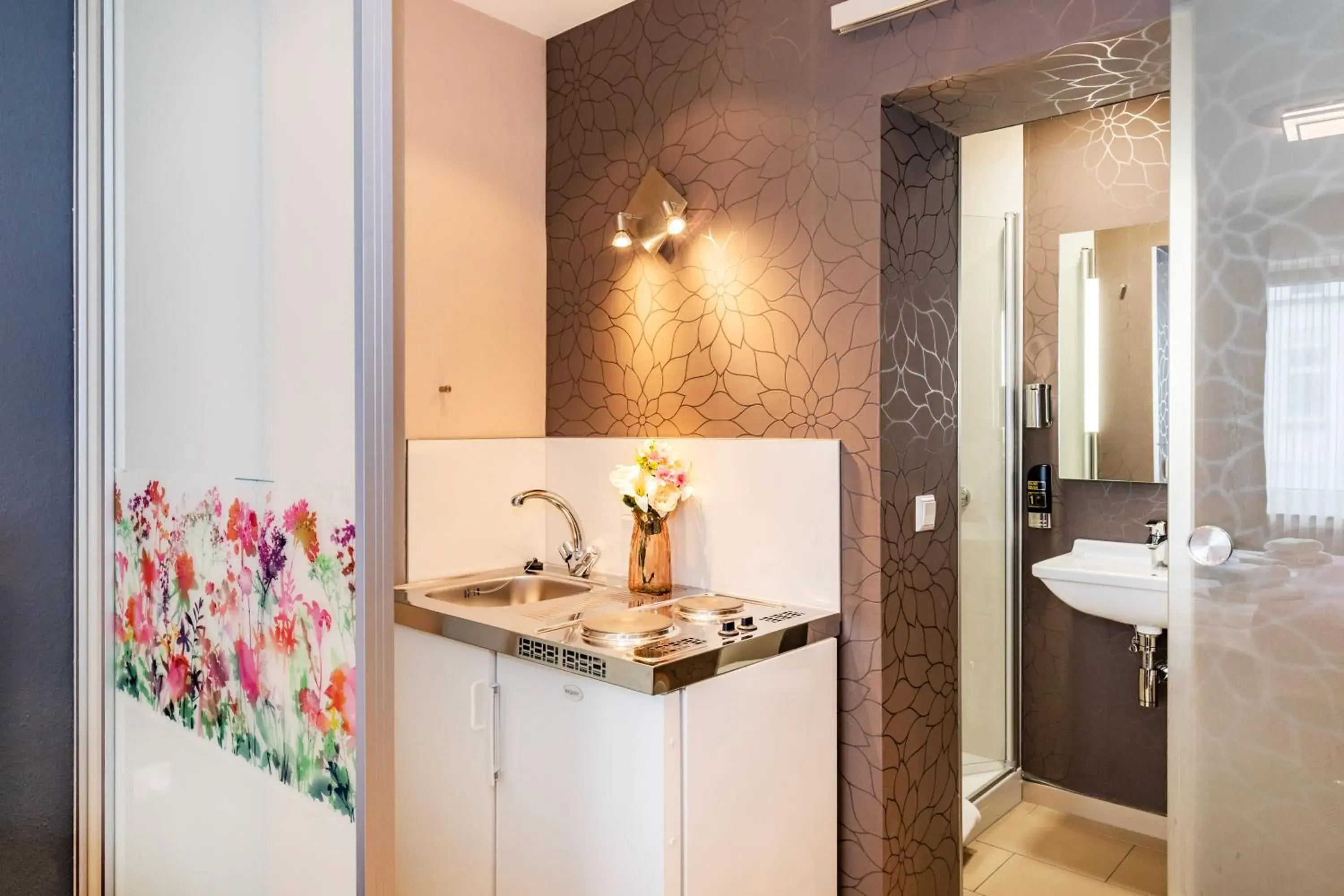 Shower, Bathroom in Hotel Fürst Garden
