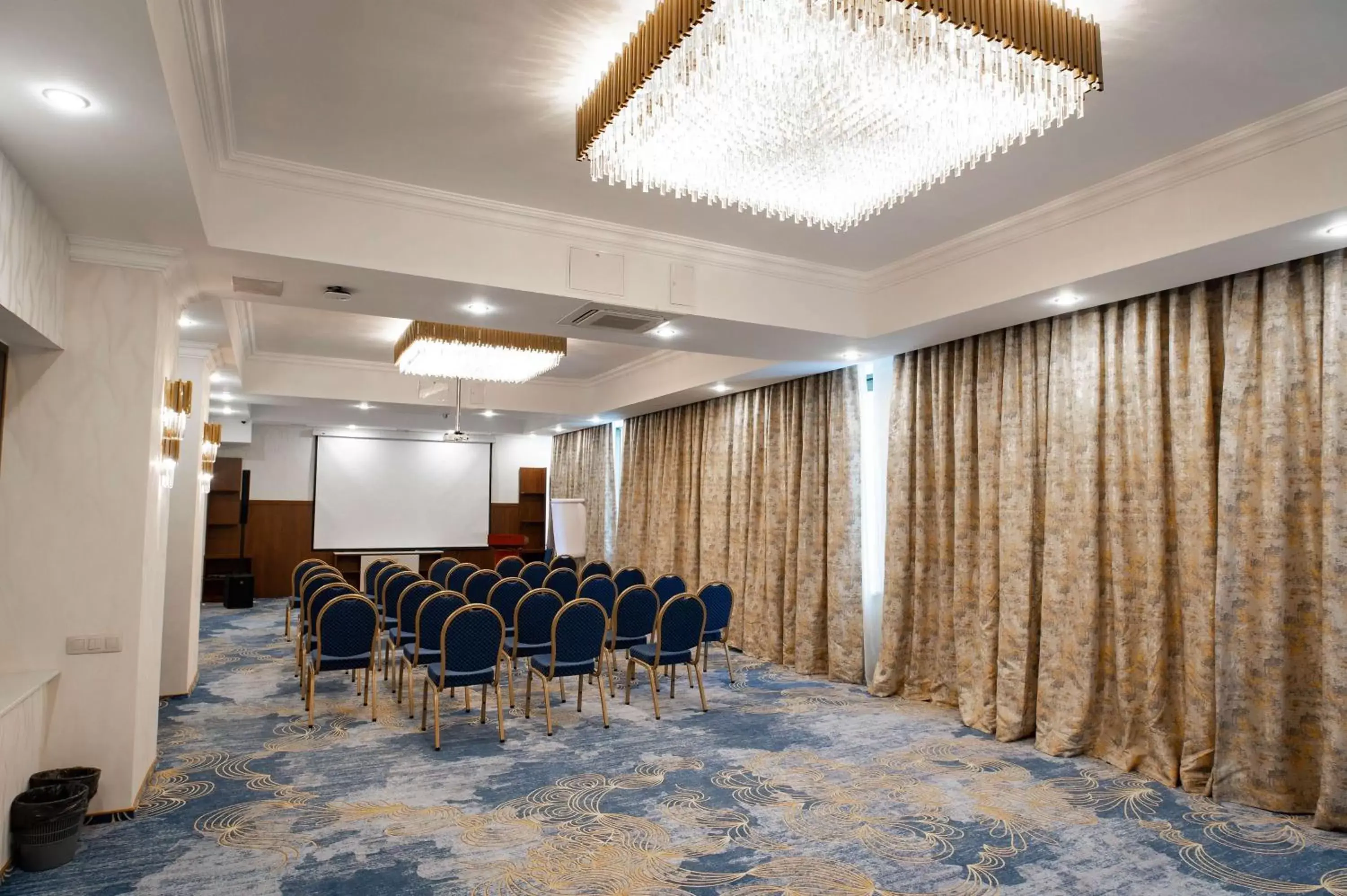 Meeting/conference room in Best Western Plus Oskemen