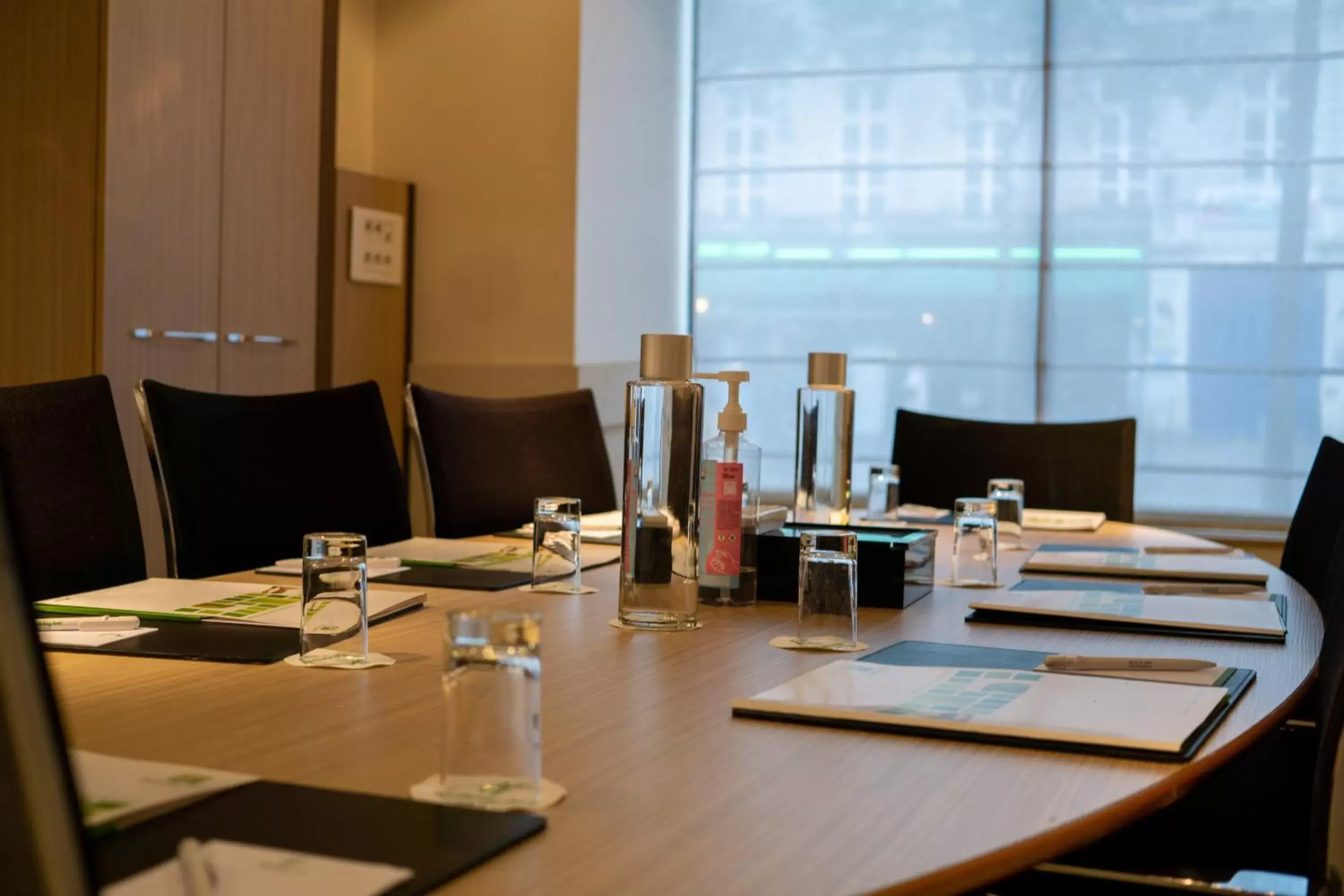 Meeting/conference room, Business Area/Conference Room in Holiday Inn Paris Opéra - Grands Boulevards, an IHG Hotel