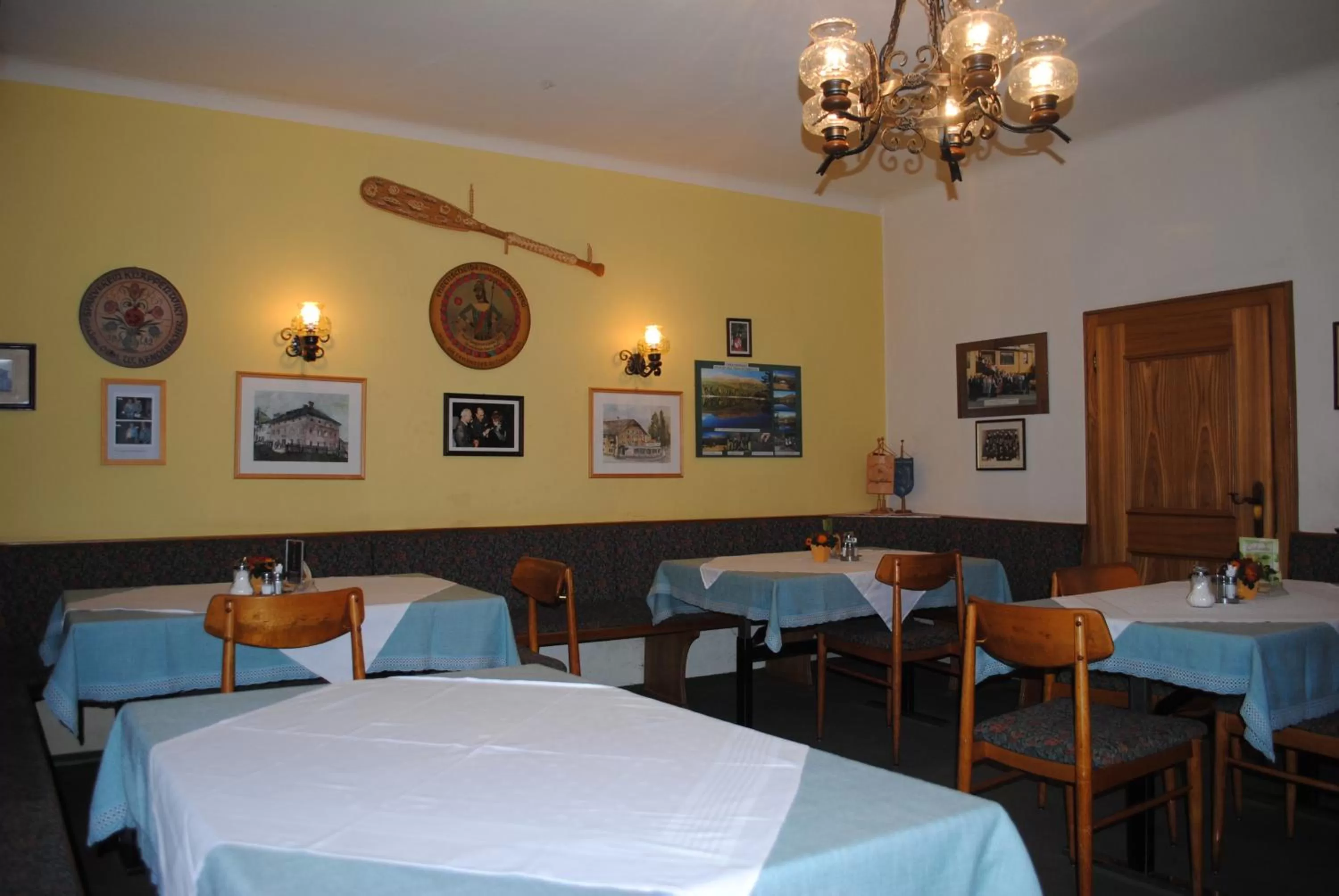Restaurant/places to eat in Gasthof Knappenwirt