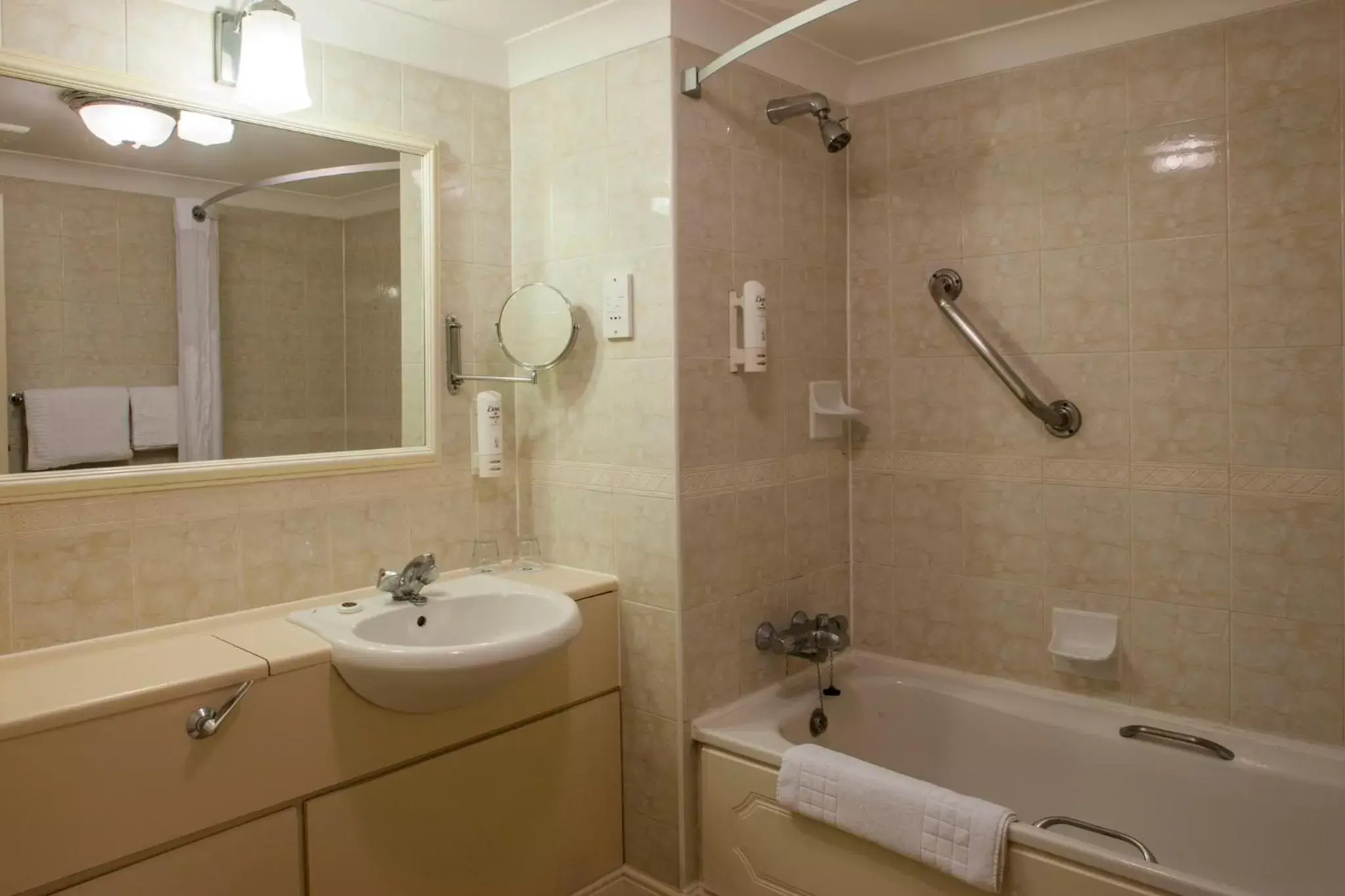 Bathroom in Holiday Inn Reading West, an IHG Hotel