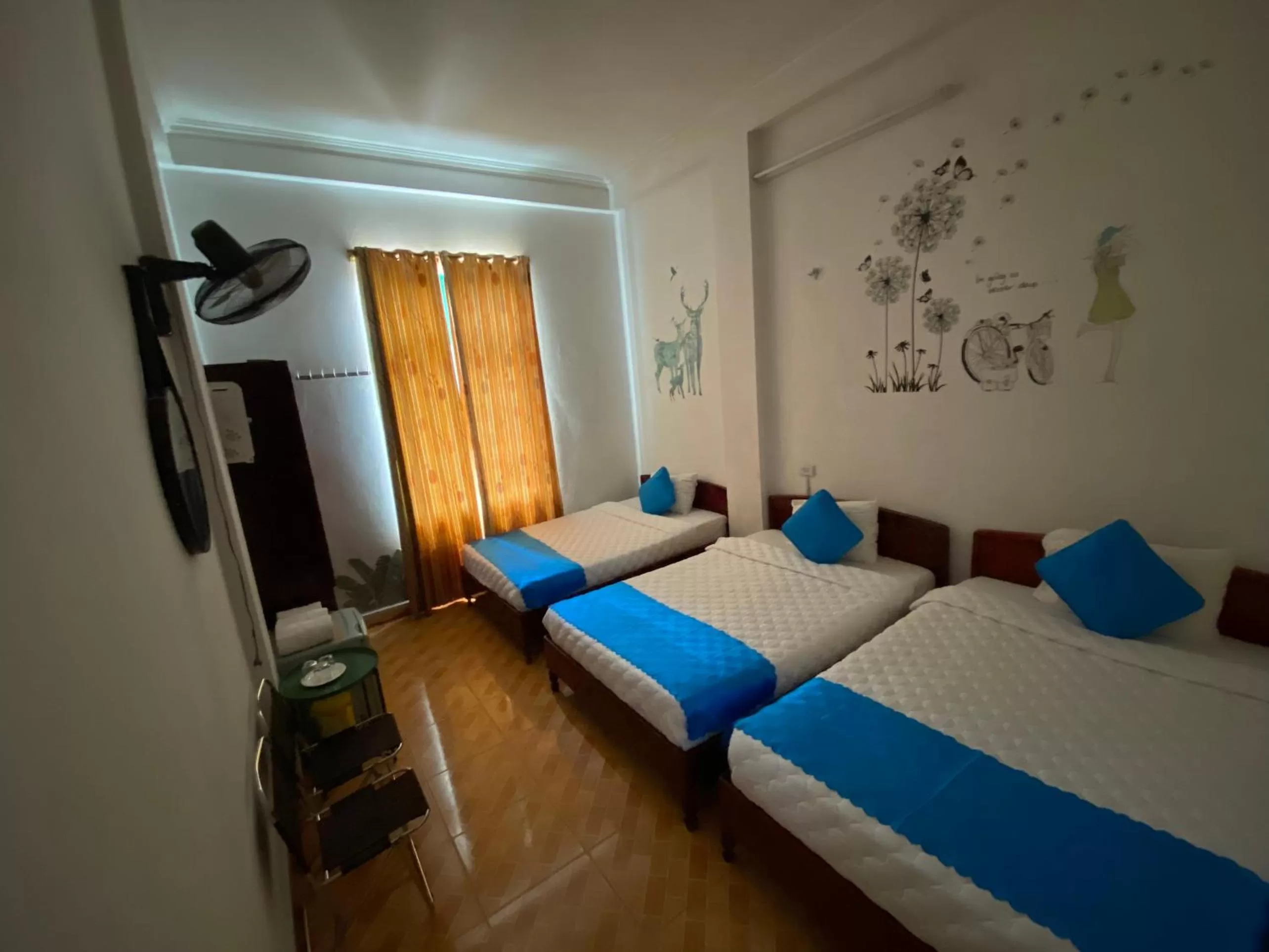 Bed in Alex Ha Long Hotel