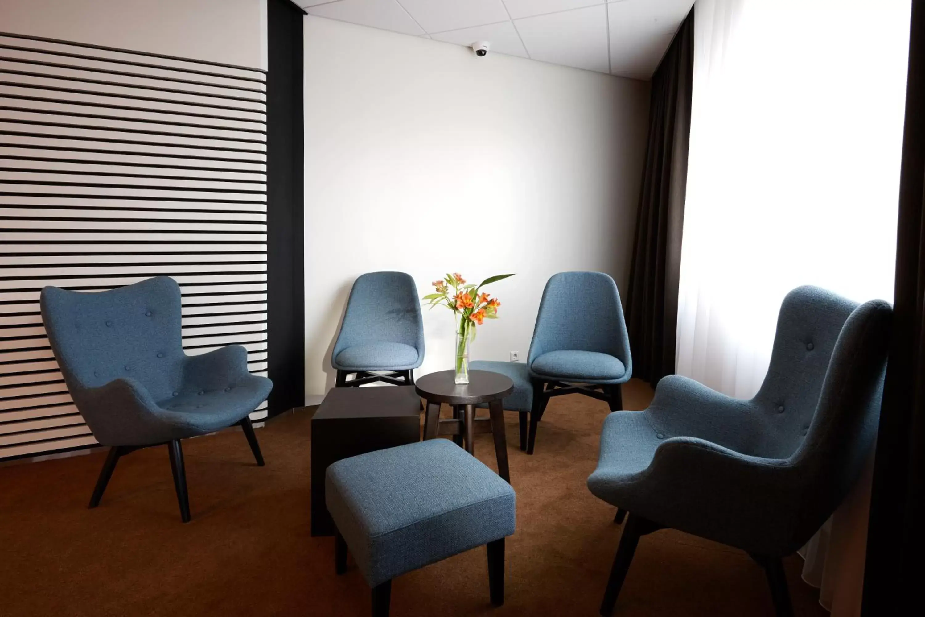 Business facilities, Seating Area in Fosshotel Reykjavík