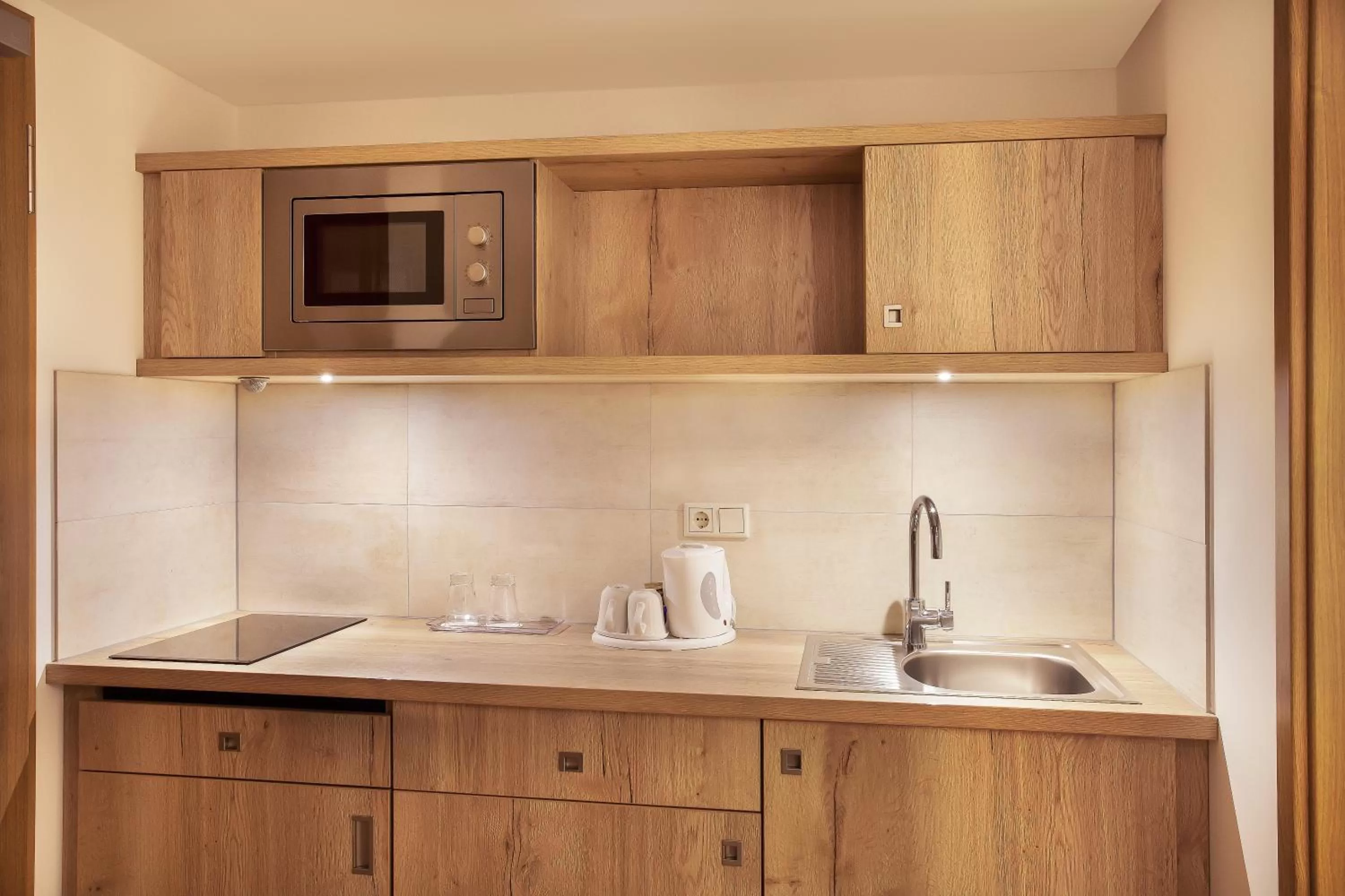 Photo of the whole room in Holiday Inn Nürnberg City Centre by IHG