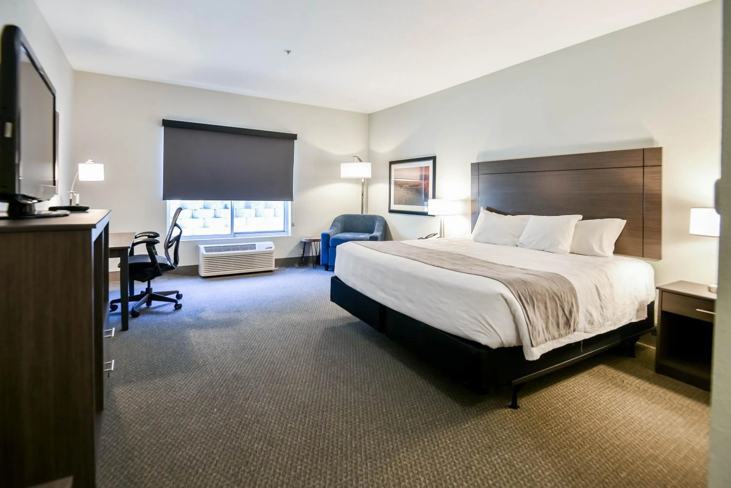 Bed in Shutters Hotel