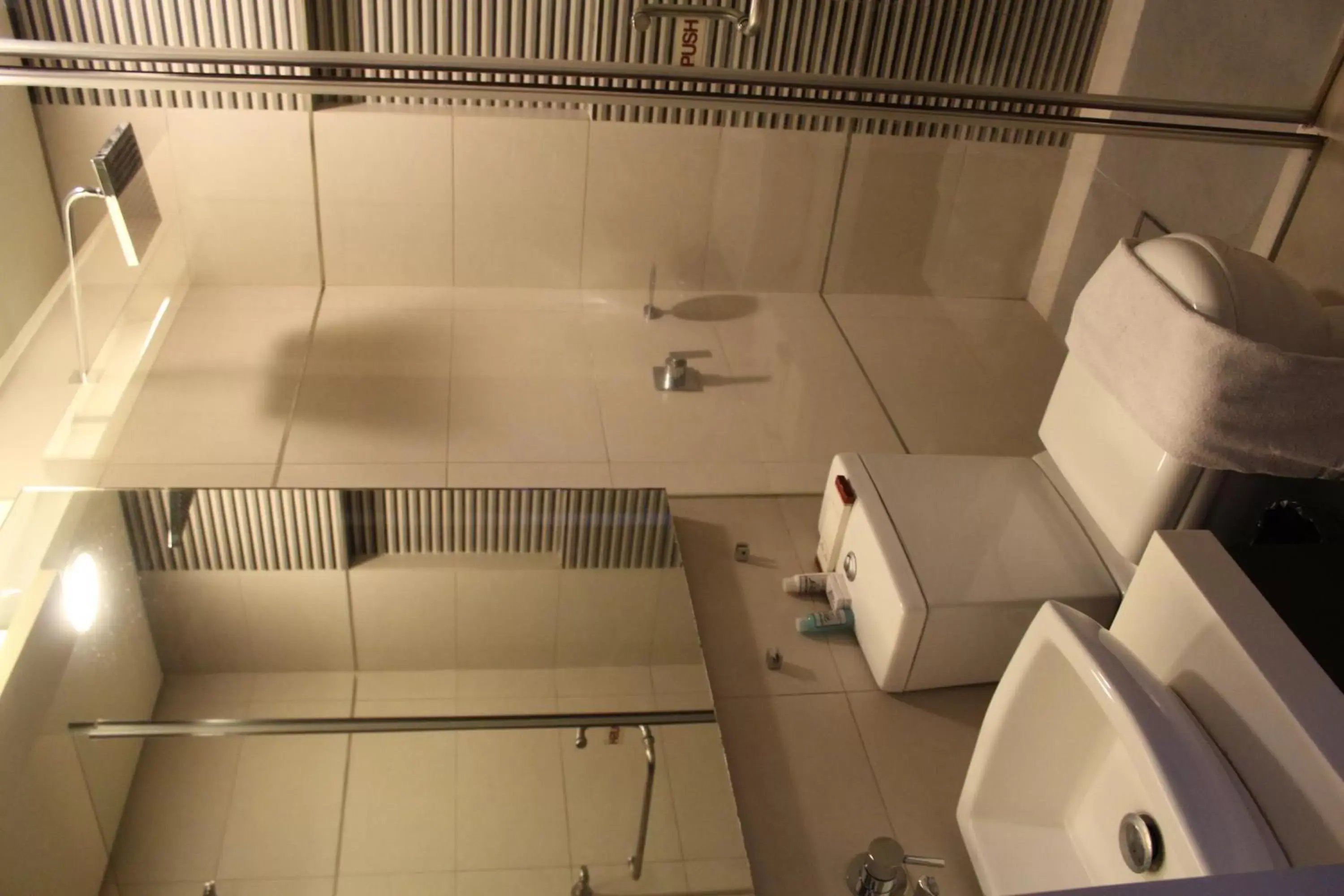 Shower, Bathroom in Ciudad Fernandina Hotel