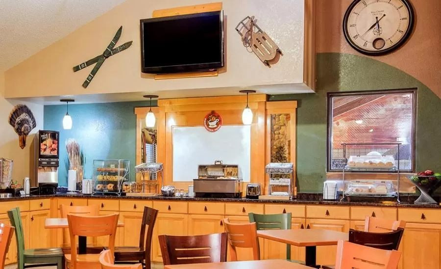 AmericInn by Wyndham Chamberlain Conference Center