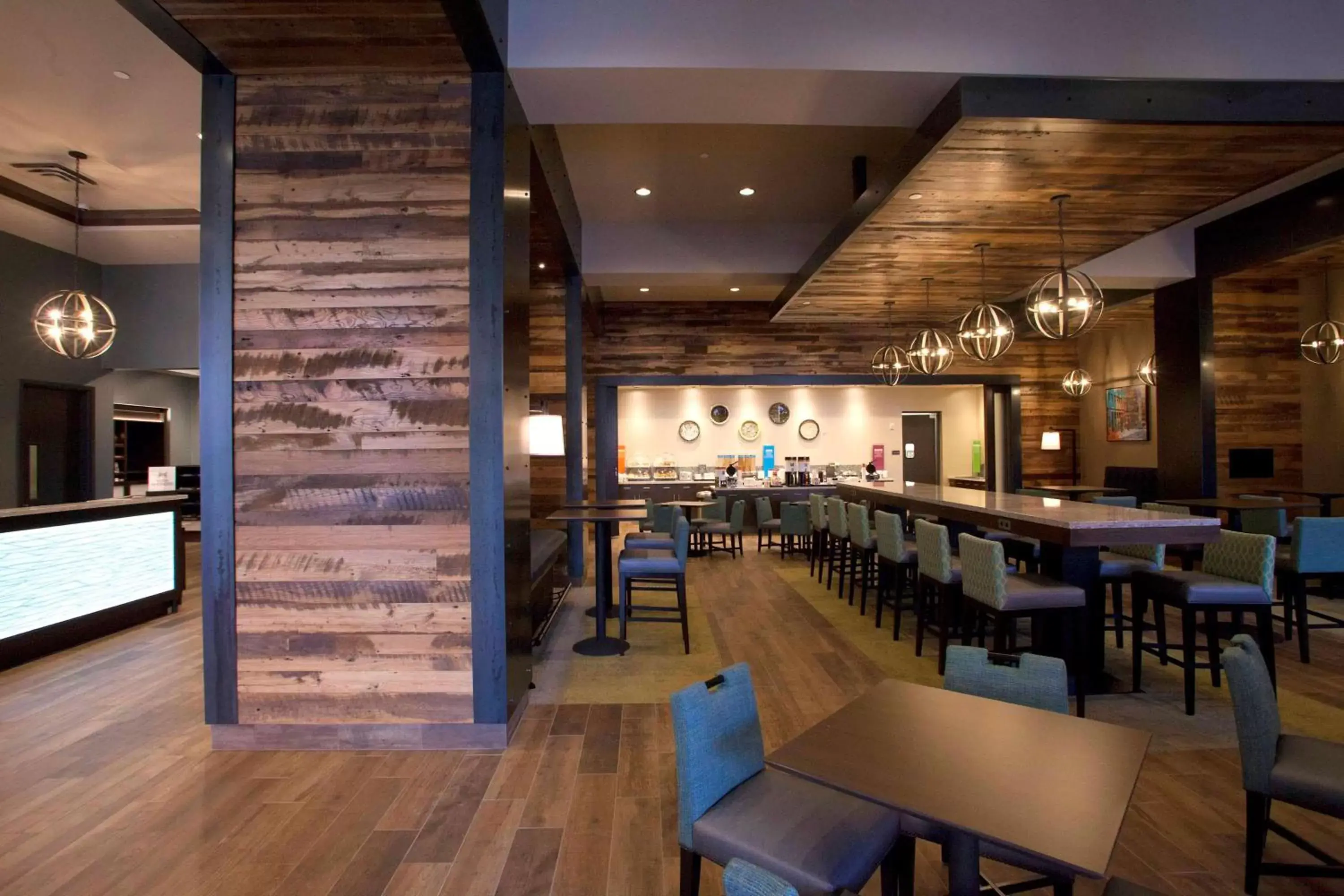 Lobby or reception, Restaurant/Places to Eat in Hampton Inn & Suites St. Paul Downtown