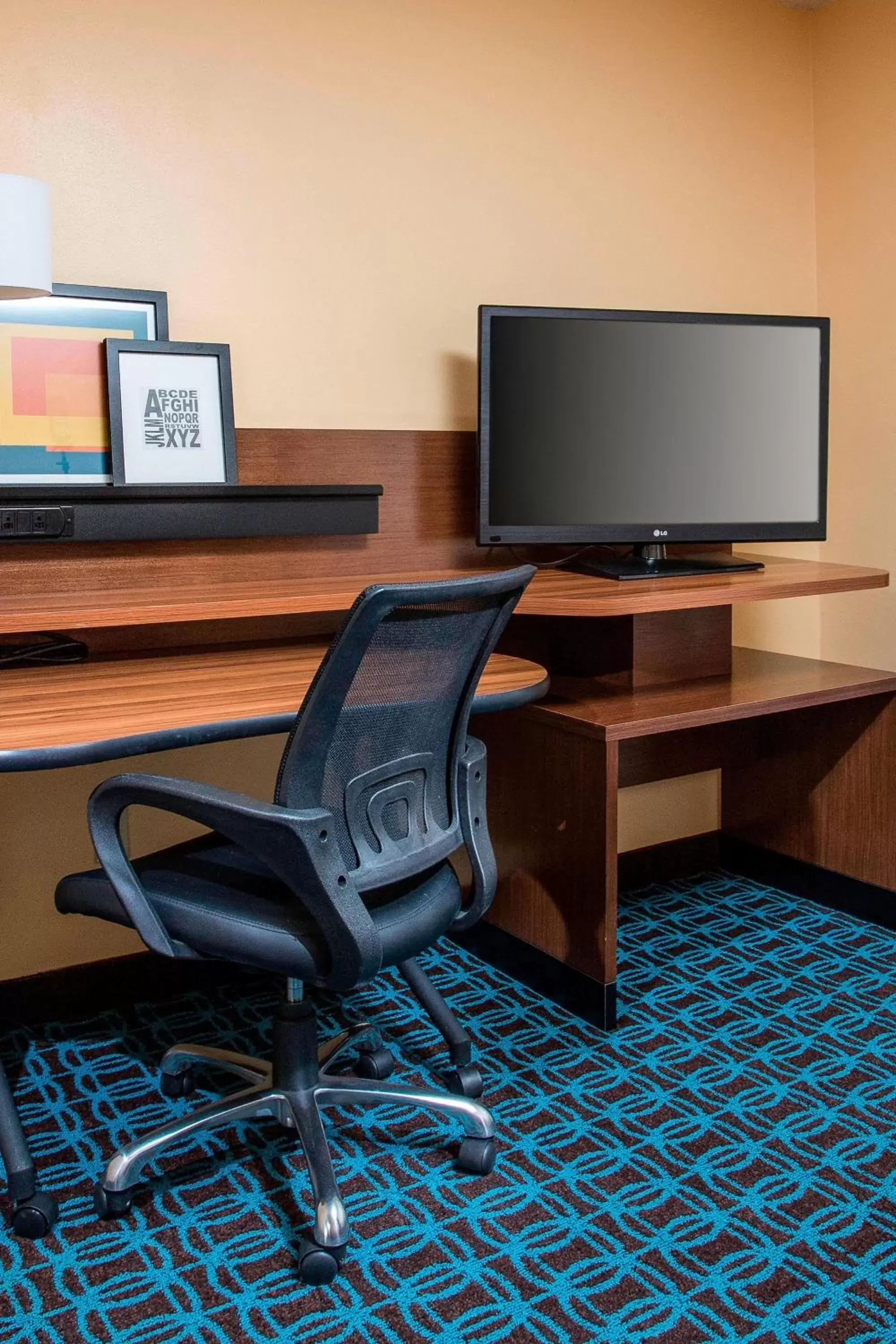 Photo of the whole room, Business Area/Conference Room in Fairfield Inn & Suites Ashland