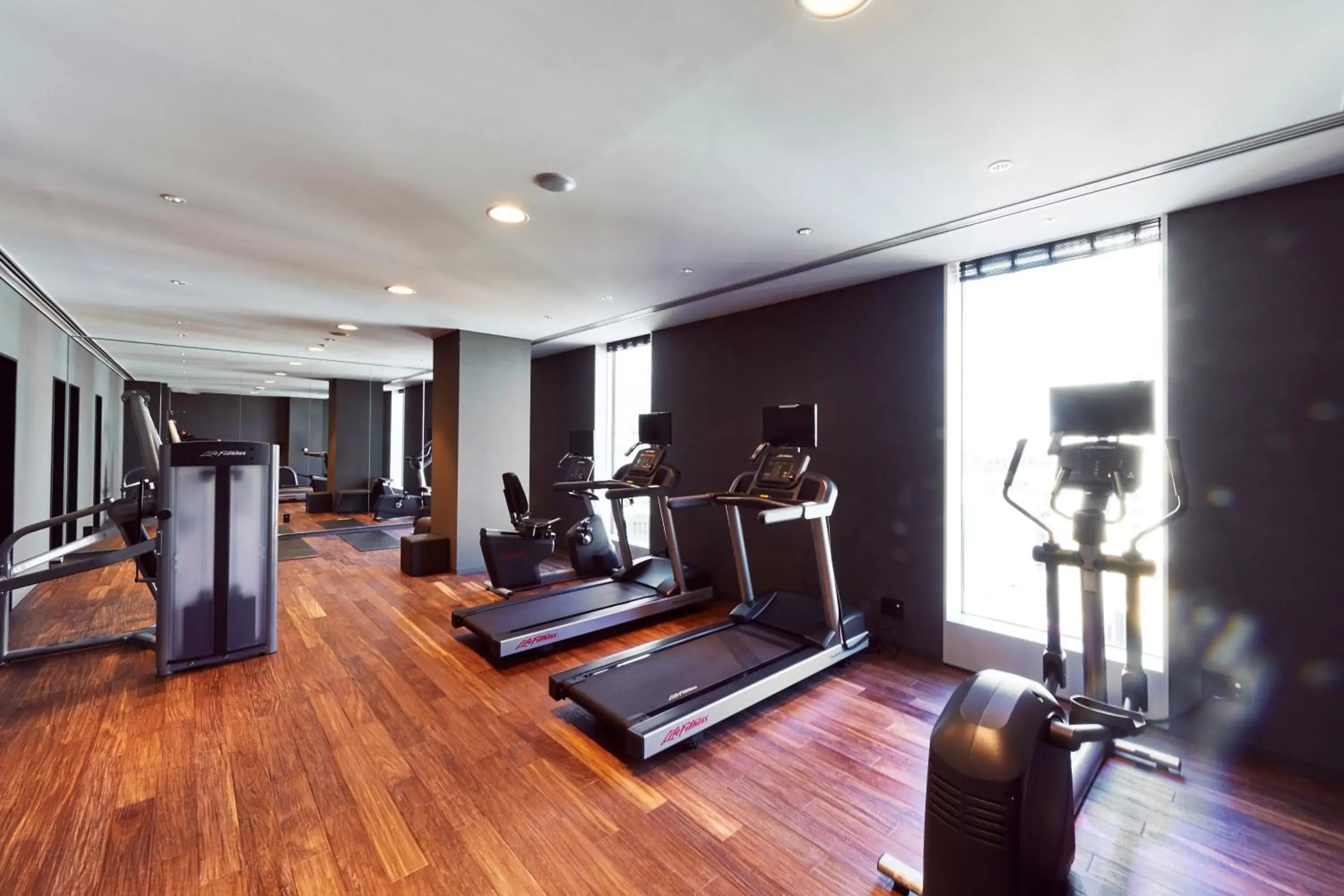 Fitness centre/facilities in The Gate Hotel Tokyo by Hulic Fitness centre/facilities in The Gate Hotel Tokyo by Hulic