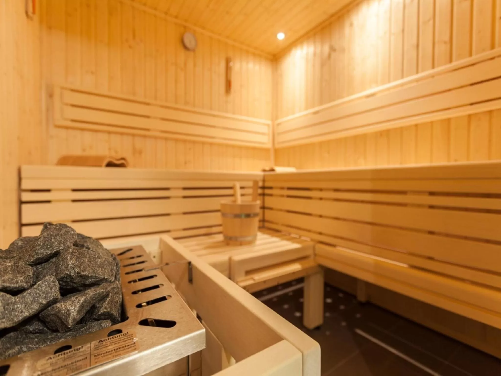 Sauna in Golden Tulip Kassel Hotel Reiss