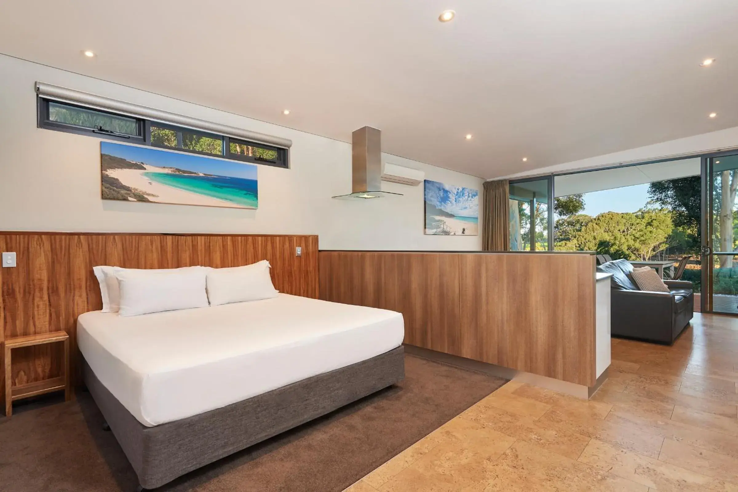 Bedroom, Bed in Eight Willows Retreat Bedroom, Bed in Eight Willows Retreat