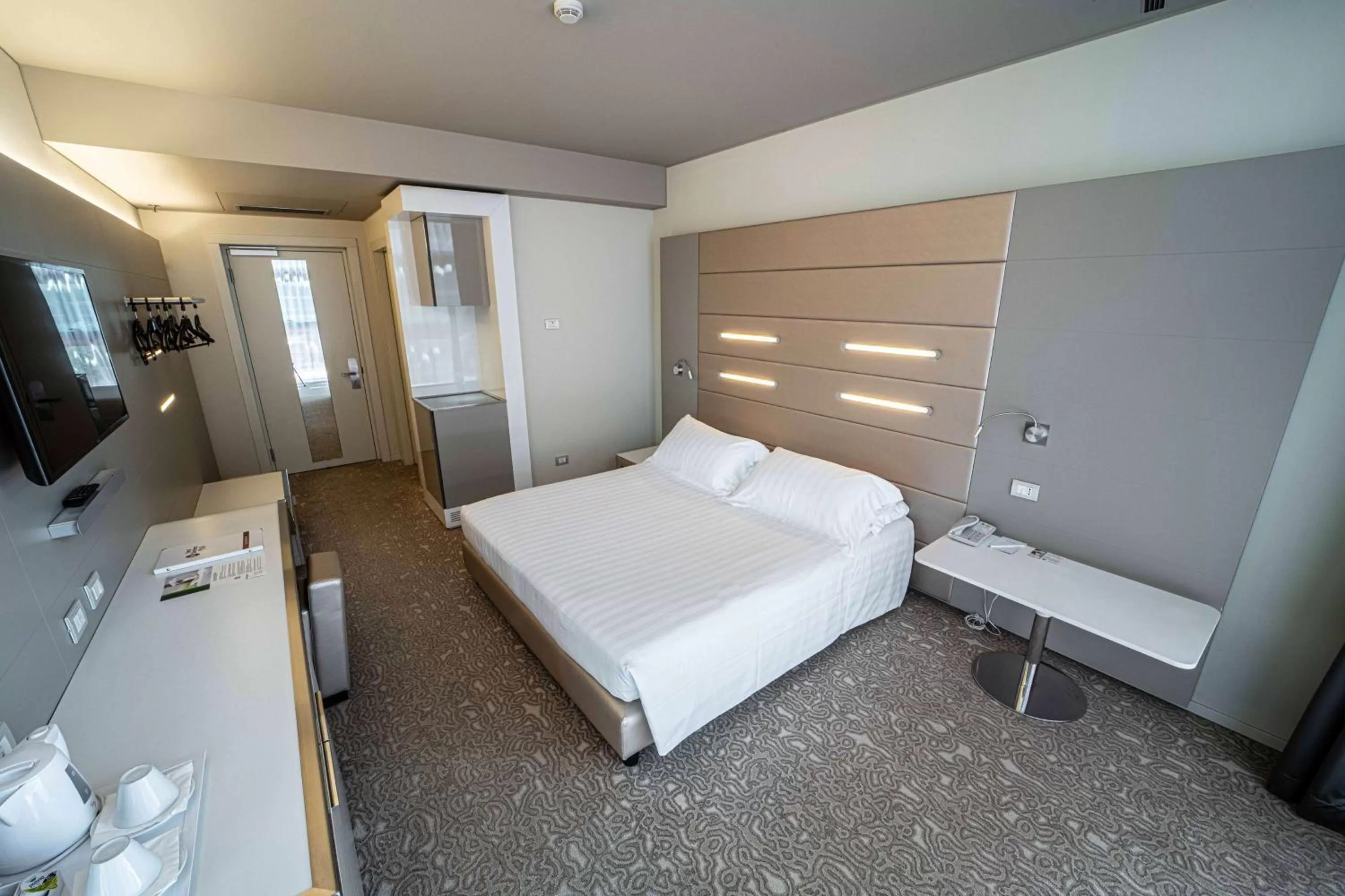 Photo of the whole room, Bed in Best Western Plus Net Tower Hotel Padova