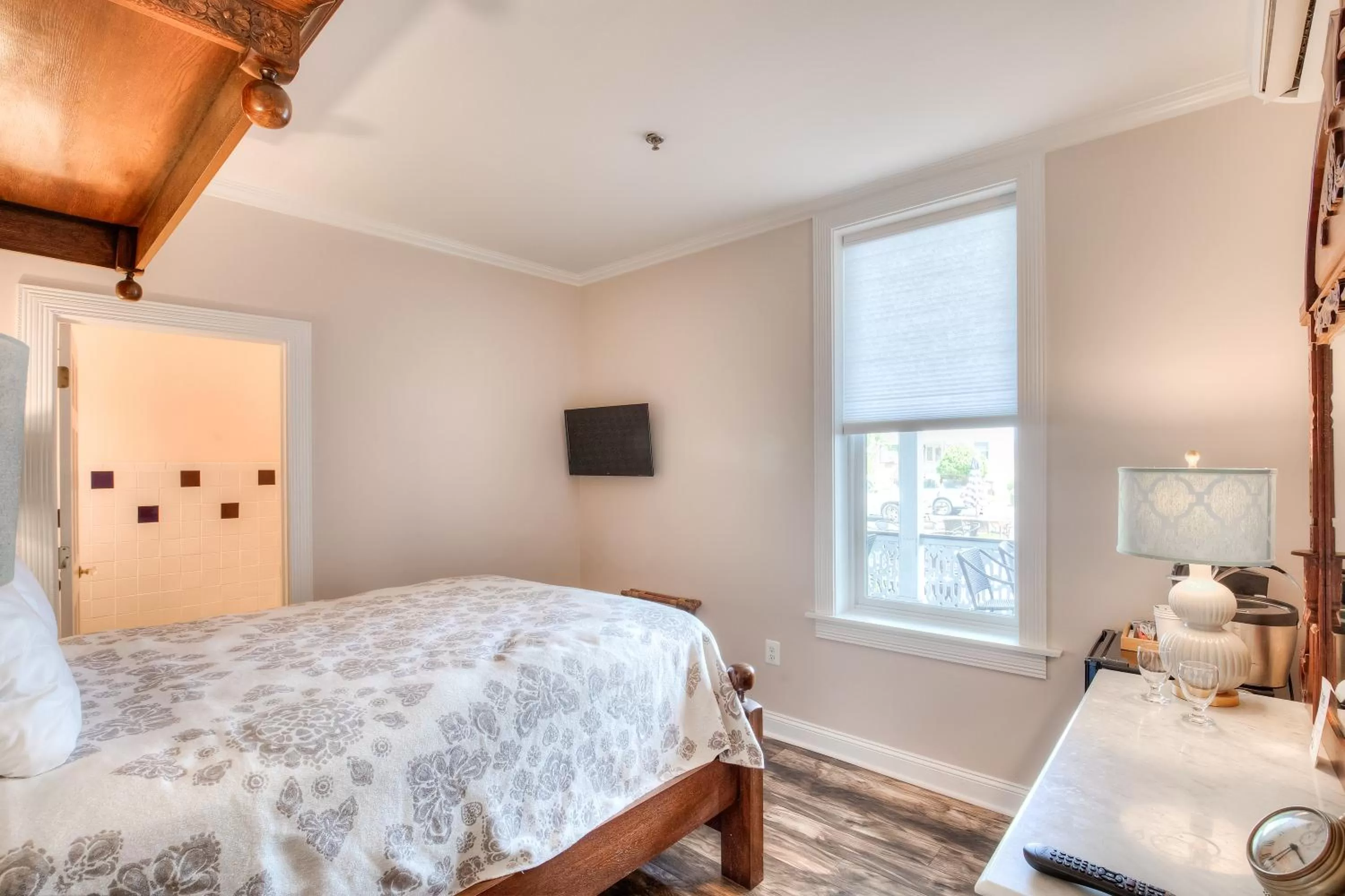 Bedroom, Bed in Elaine's Cape May Boutique Hotel