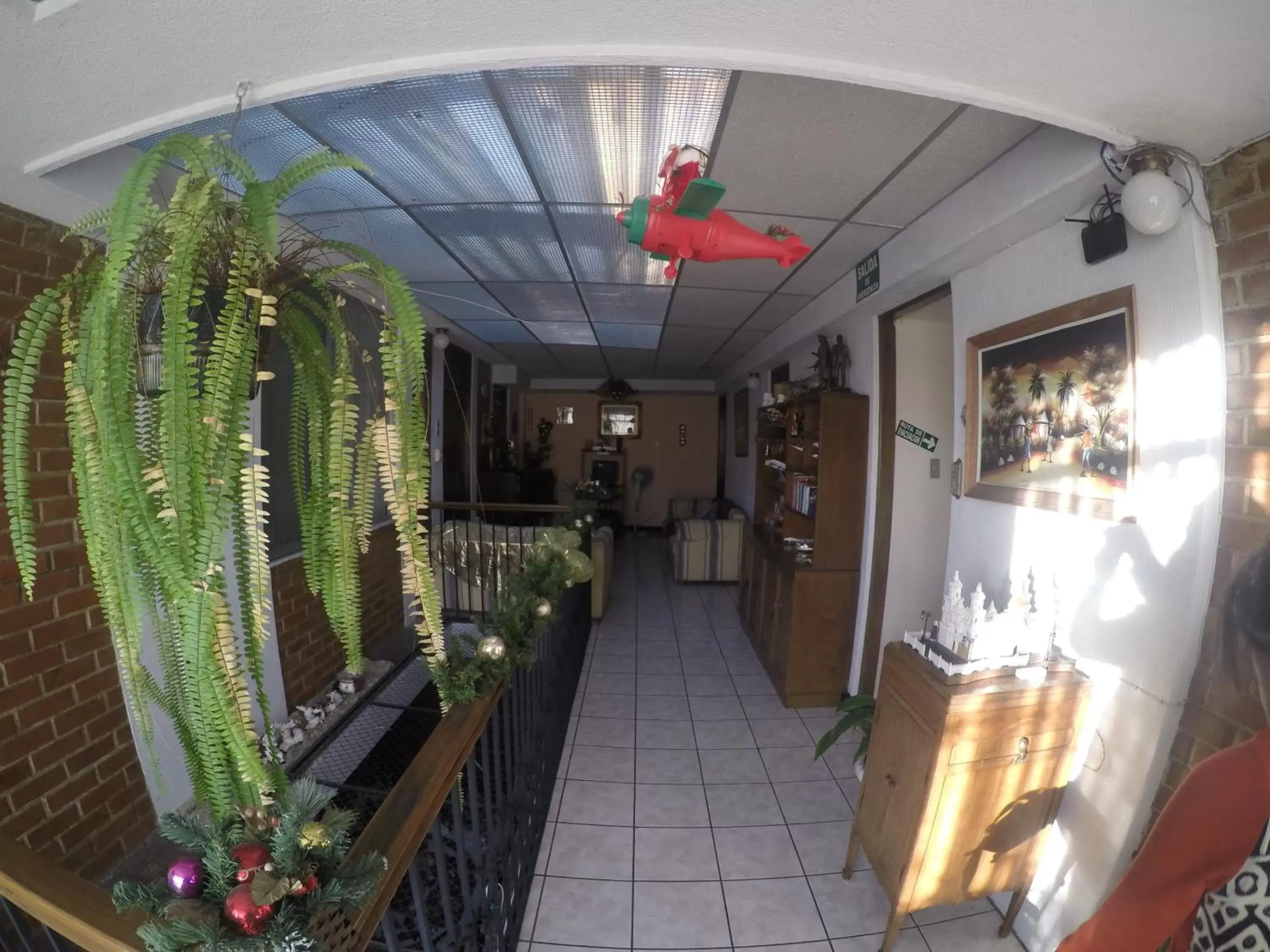 Double Room with Private Bathroom in Mariana's Petit Hotel Double Room with Private Bathroom in Mariana's Petit Hotel