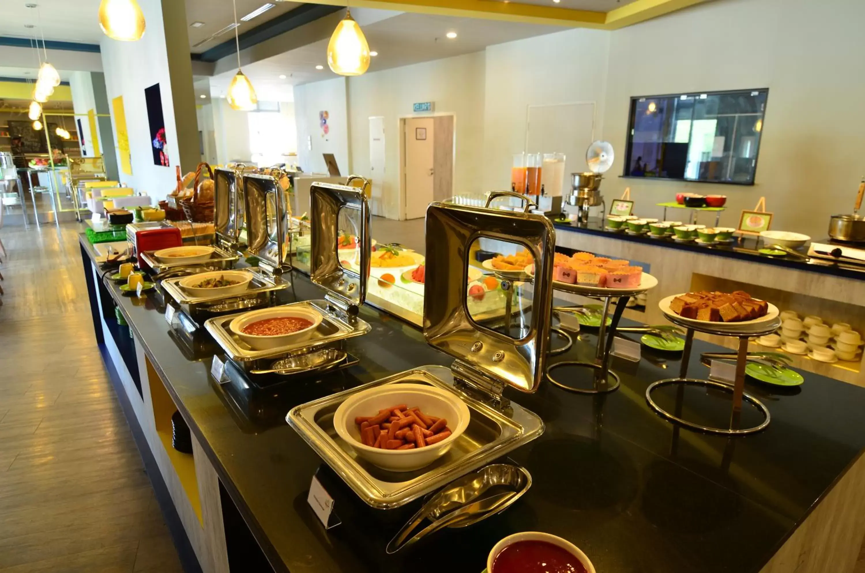 Buffet breakfast, Restaurant/Places to Eat in ibis Styles Kuala Lumpur Sri Damansara