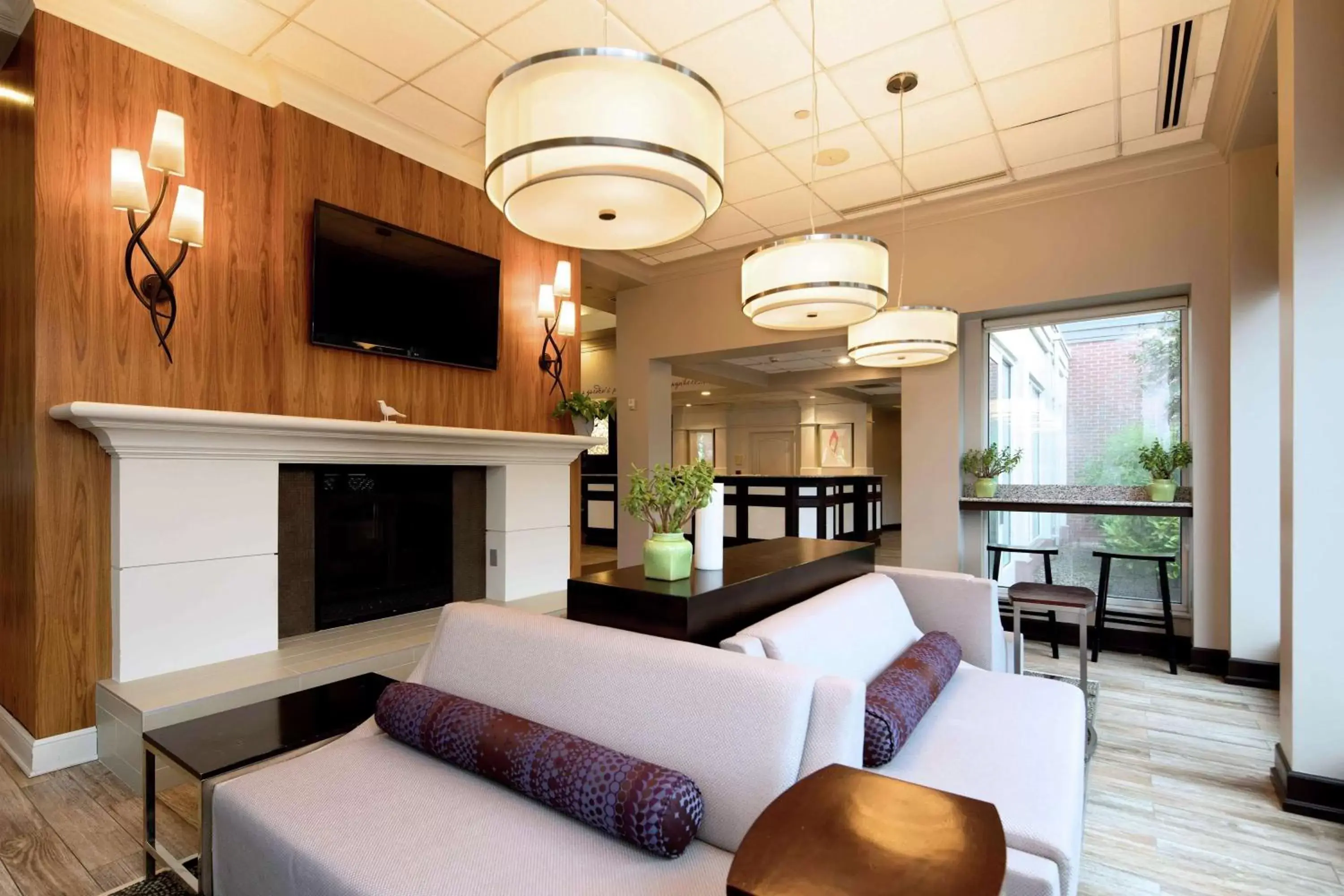 Lobby or reception, Seating Area in Hilton Garden Inn Auburn Riverwatch