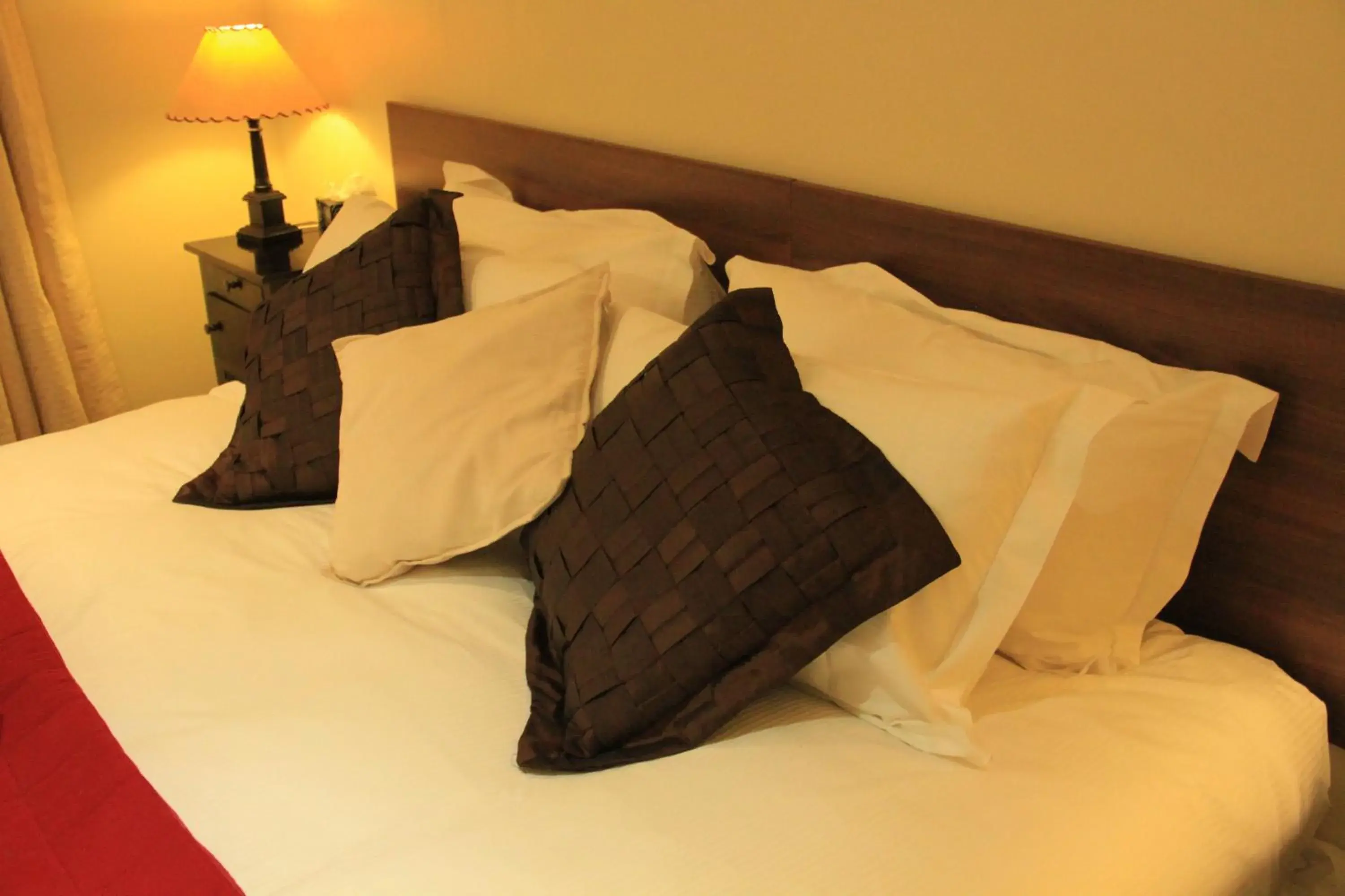 Bed in Annandale Arms Hotel