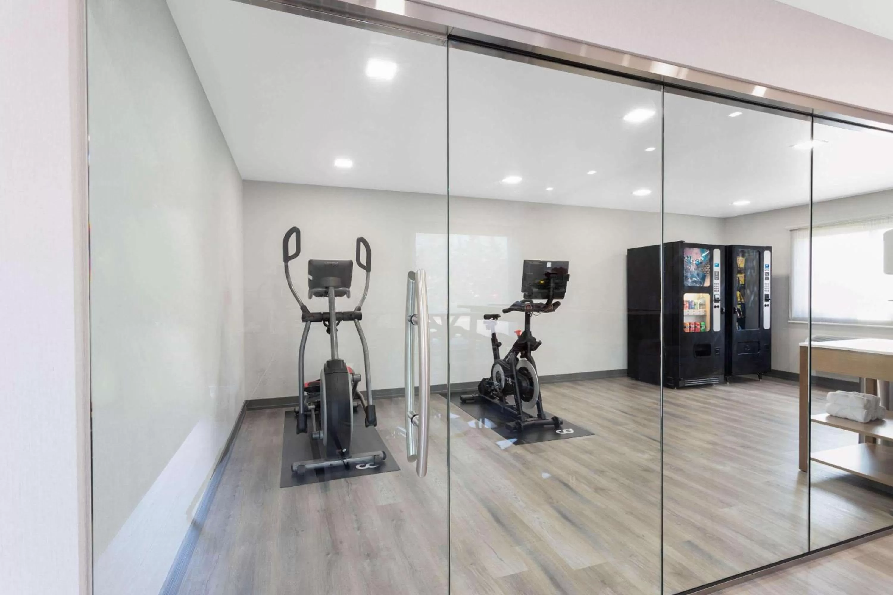 Fitness centre/facilities in Travelodge by Wyndham Elkhart