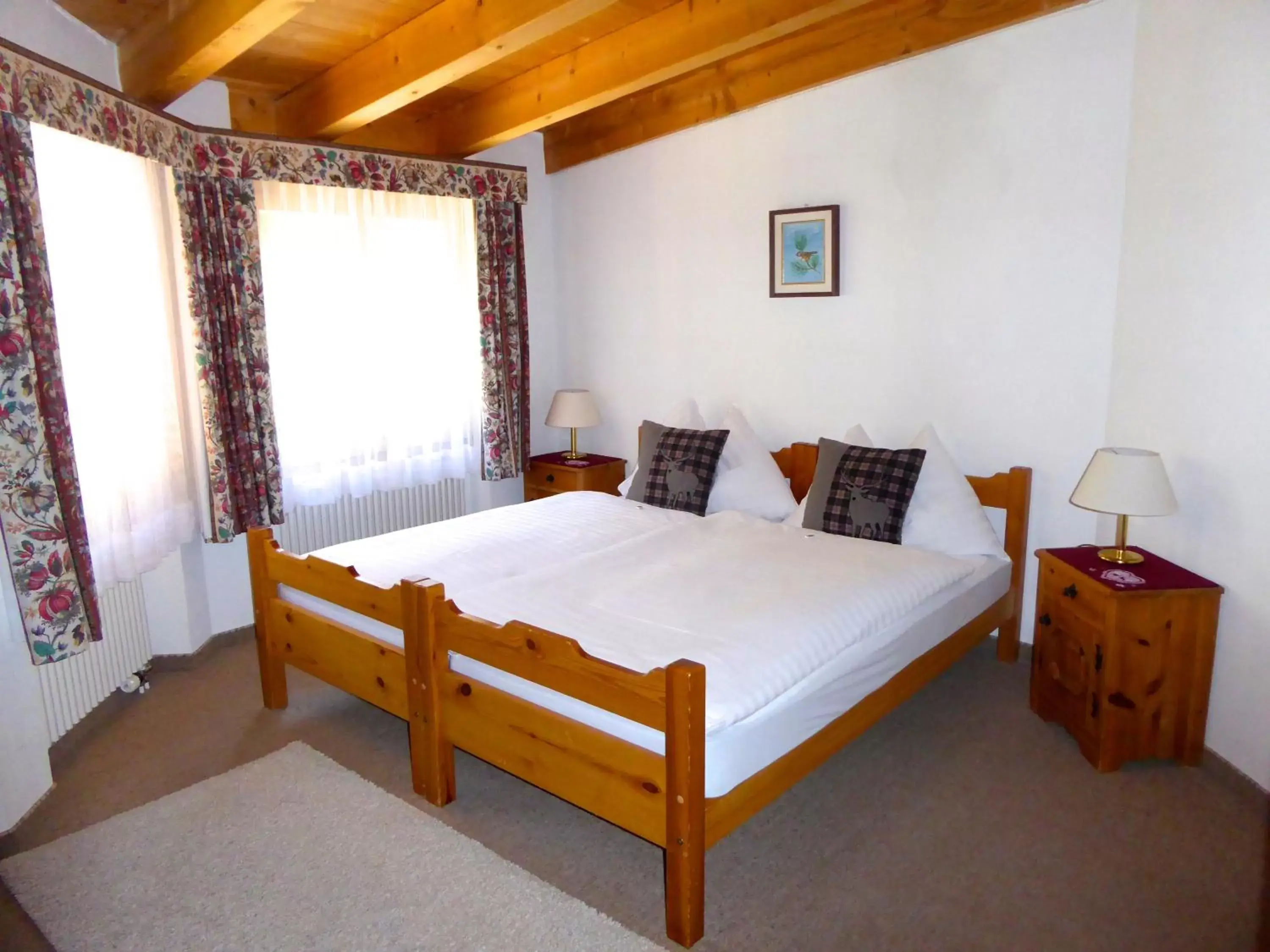 Bedroom, Room Photo in Hotel Roseg-Gletscher