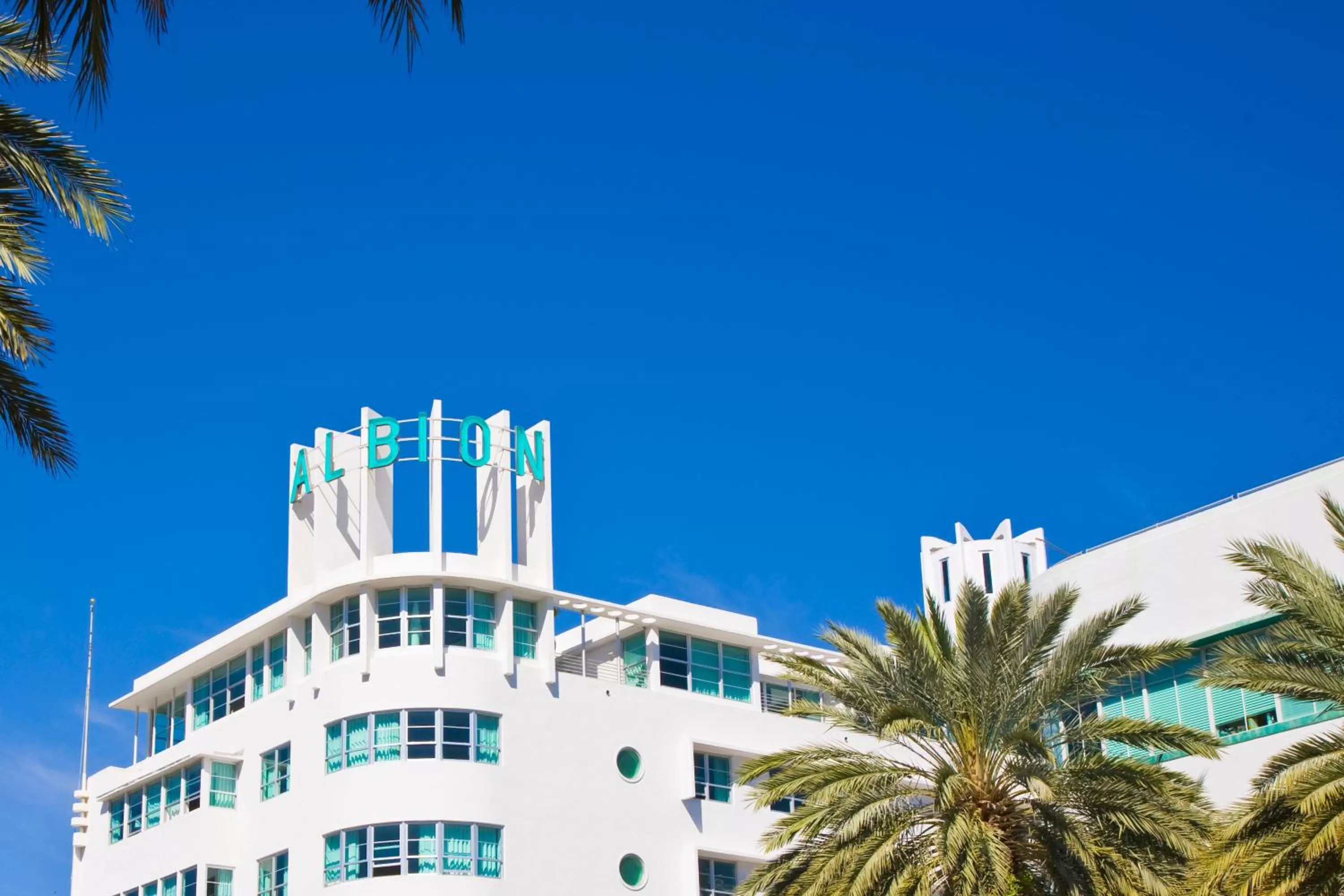 Facade/entrance in Albion Hotel