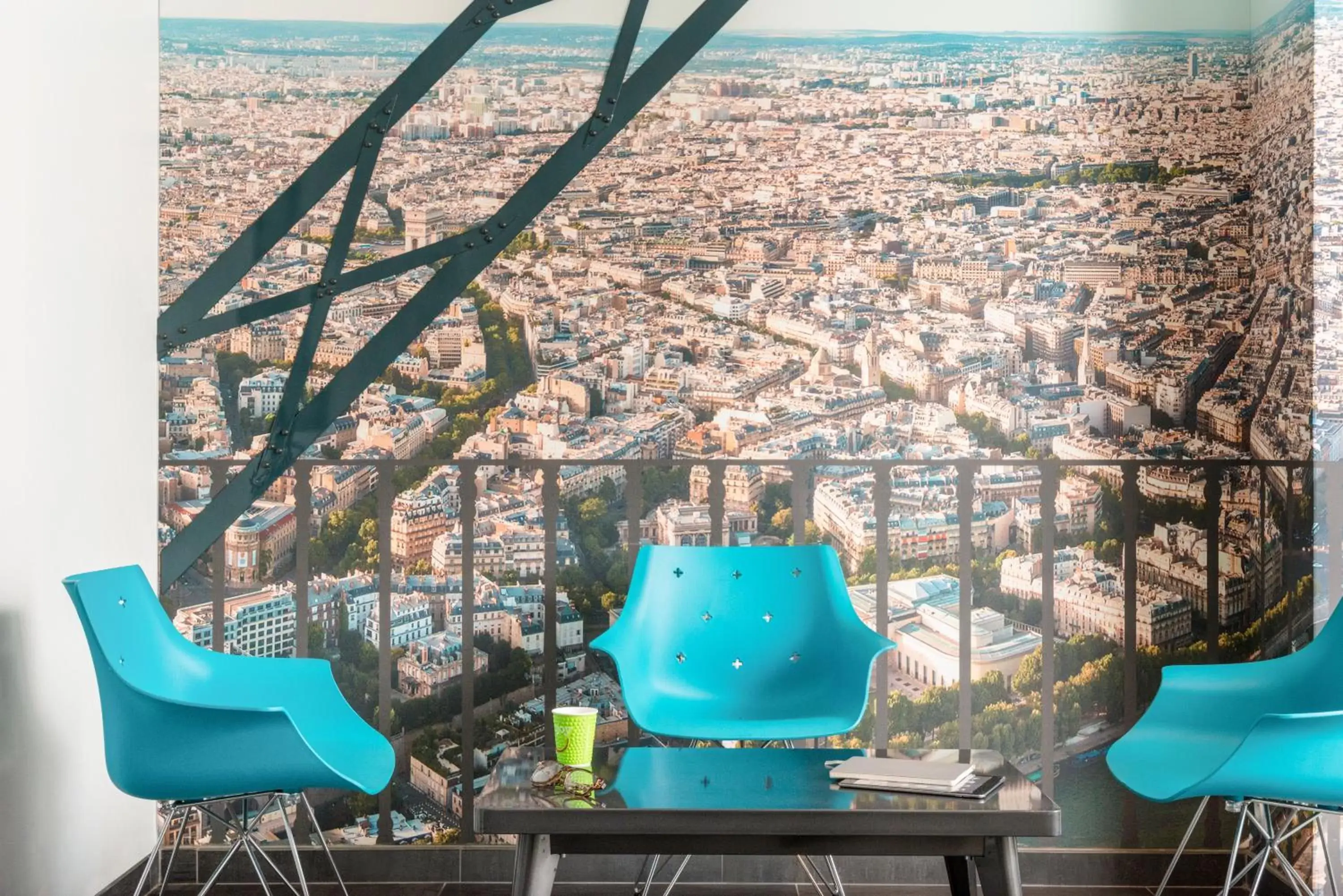 Lobby or reception in ibis Styles Paris Eiffel Cambronne Lobby or reception in ibis Styles Paris Eiffel Cambronne
