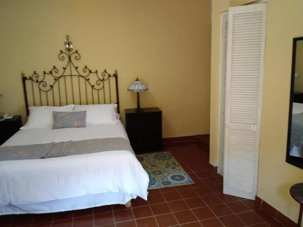 Photo of the whole room, Bed in Villa Mirasol